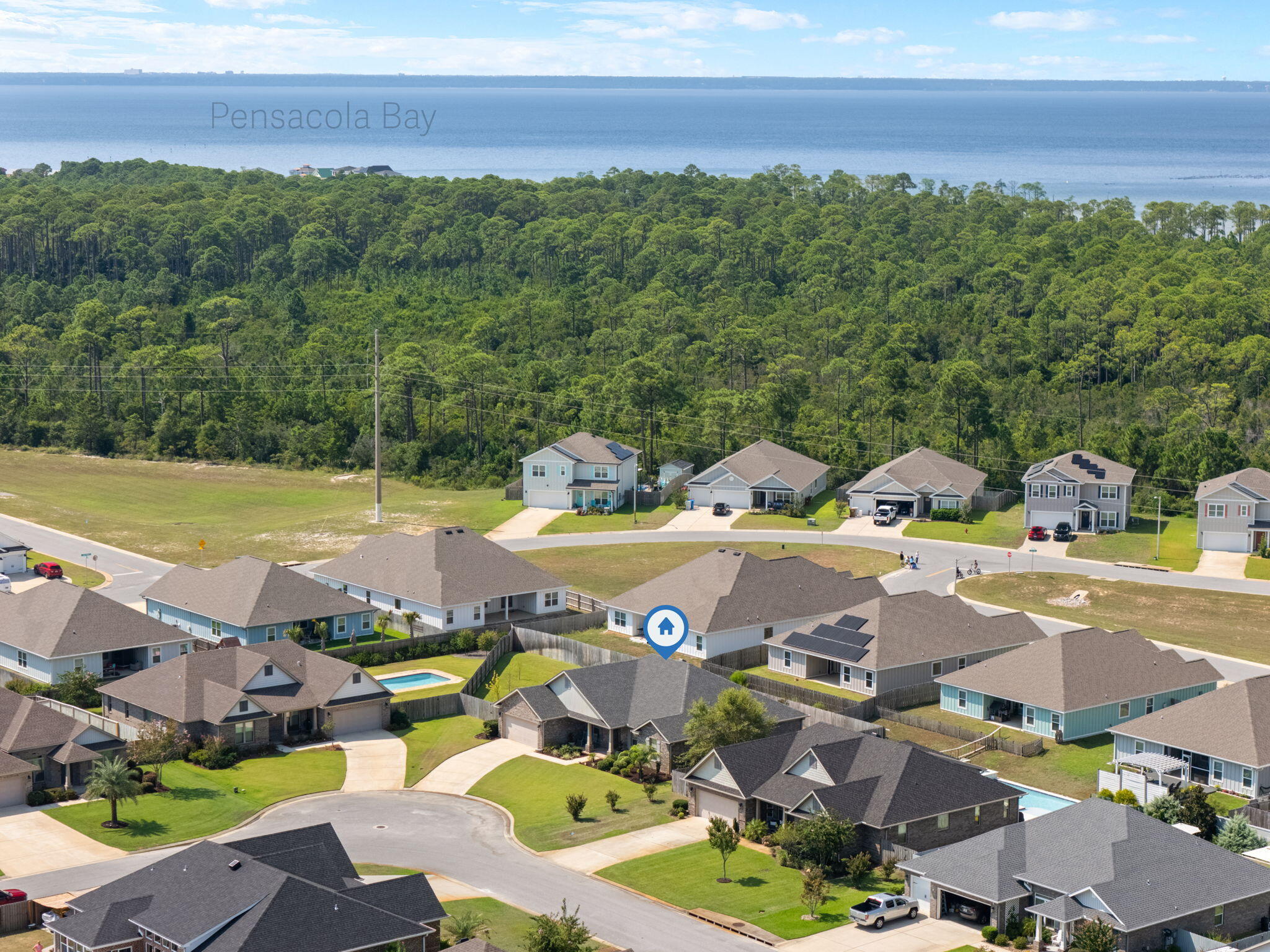 PELICAN BAY - Residential