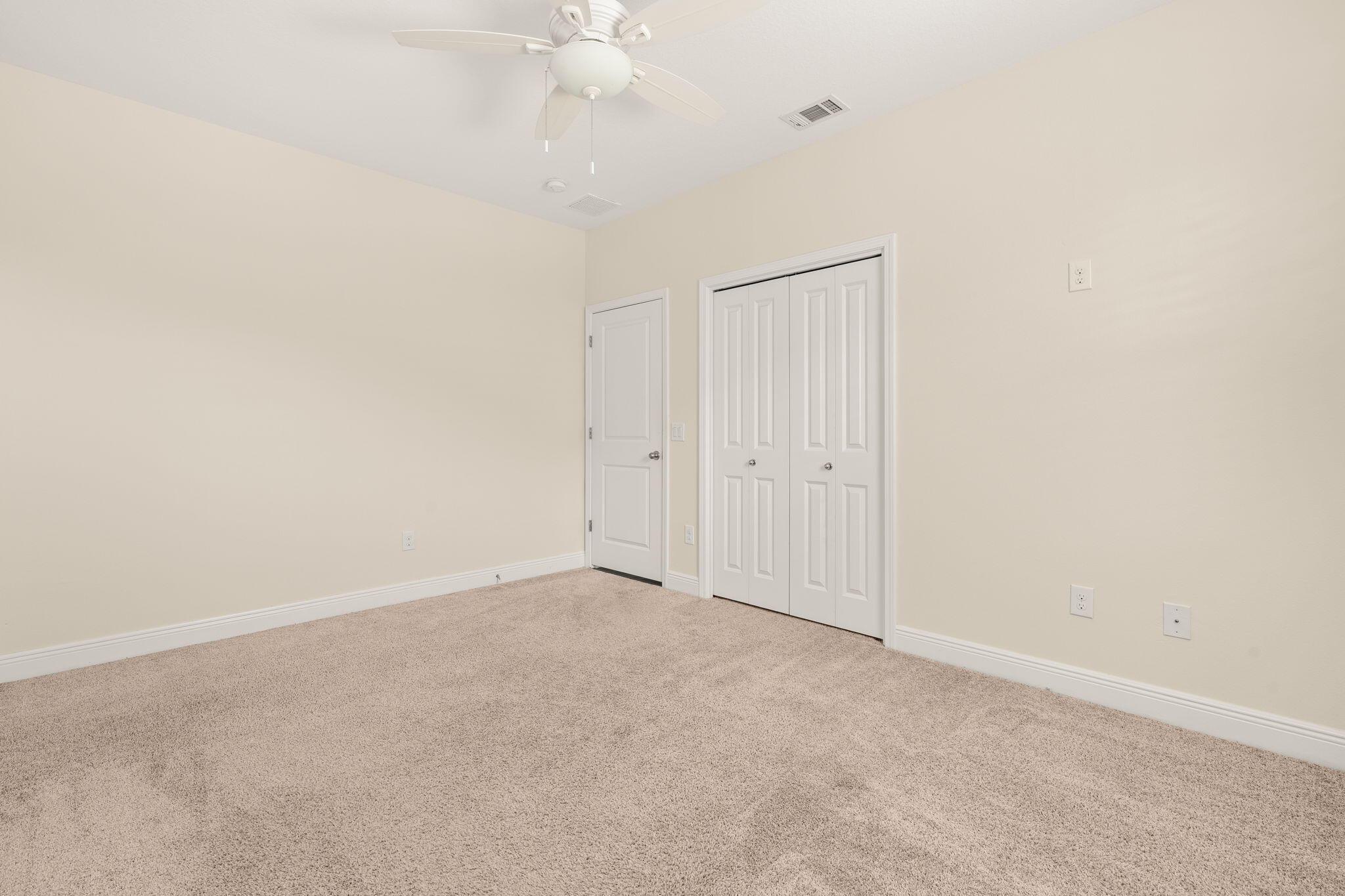 PELICAN BAY - Residential