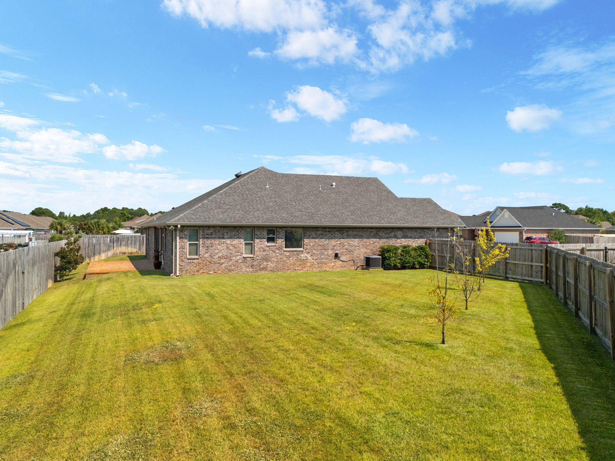 PELICAN BAY - Residential