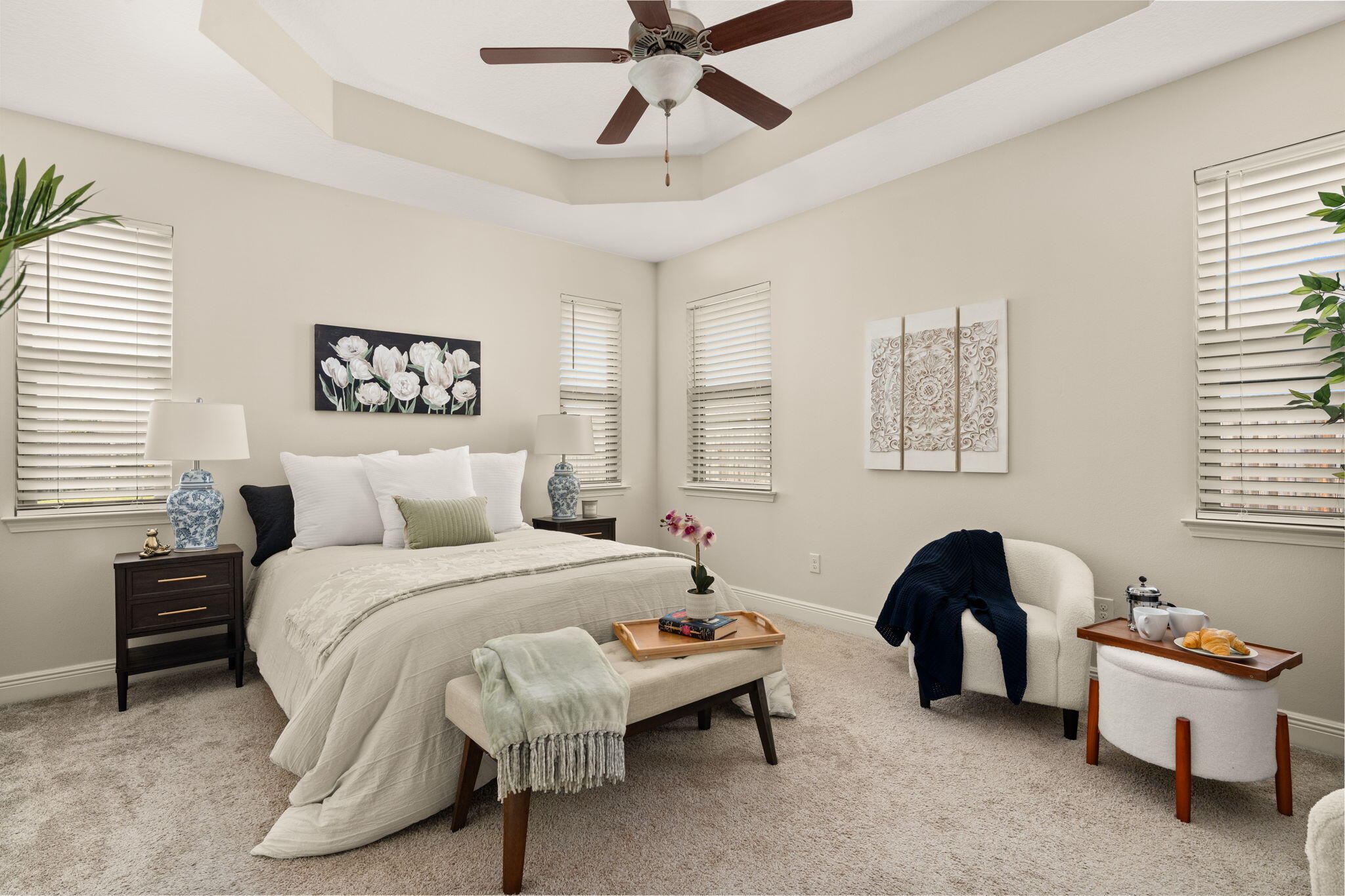 PELICAN BAY - Residential