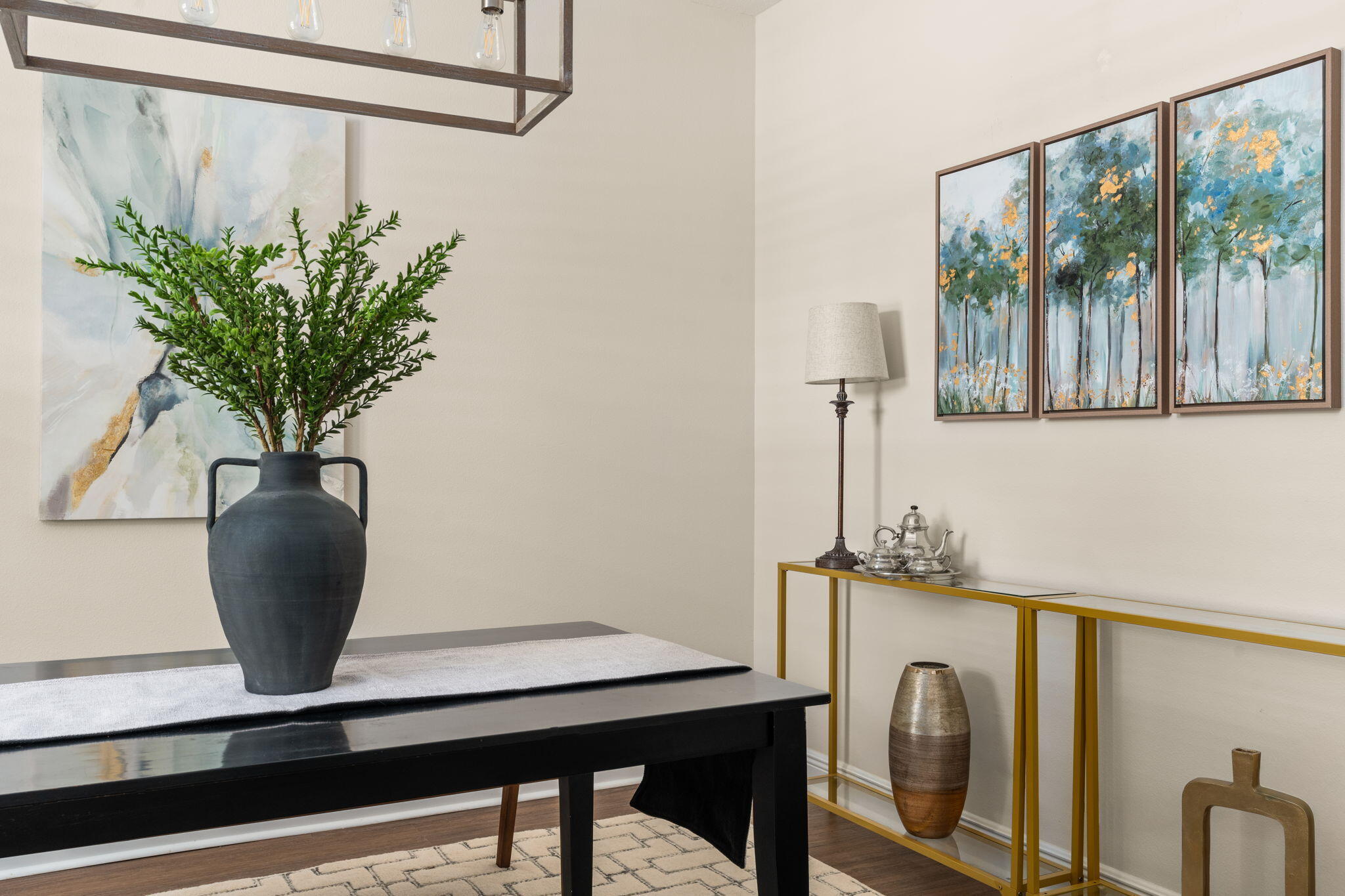 PELICAN BAY - Residential