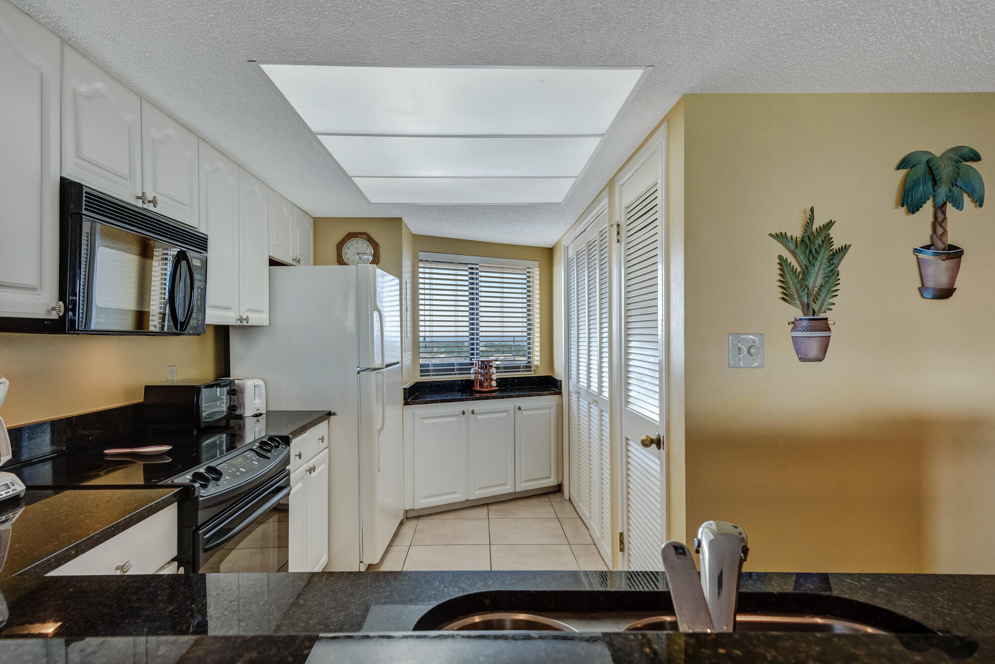 EDGEWATER BEACH CONDO PH 2 - Residential
