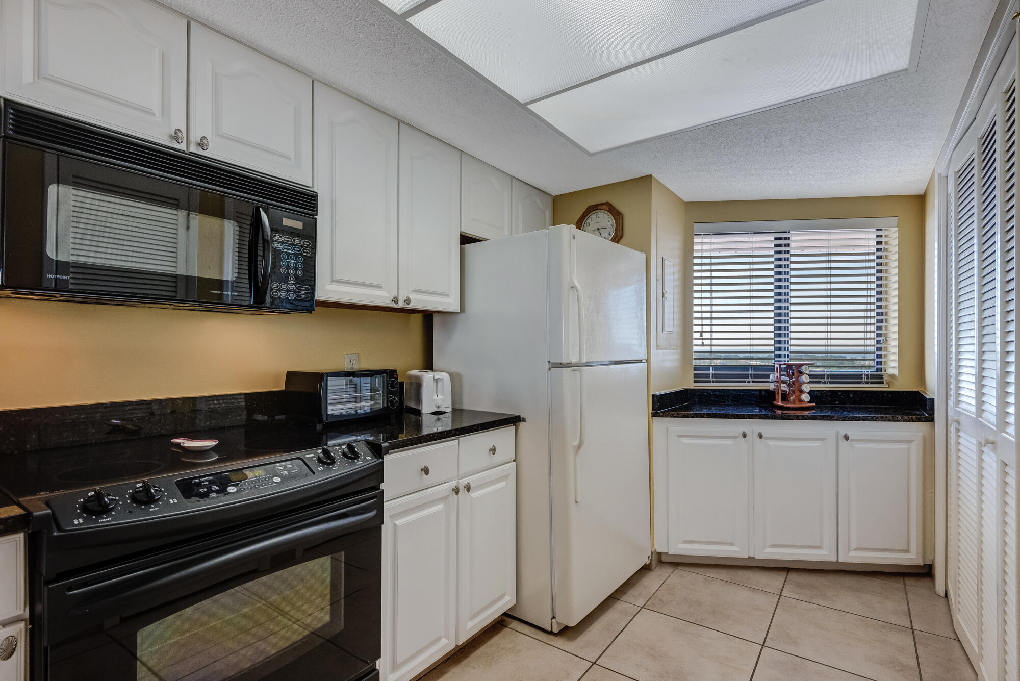 EDGEWATER BEACH CONDO PH 2 - Residential