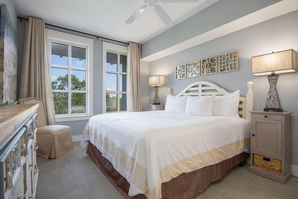 PILOT HOUSE - Residential Lease