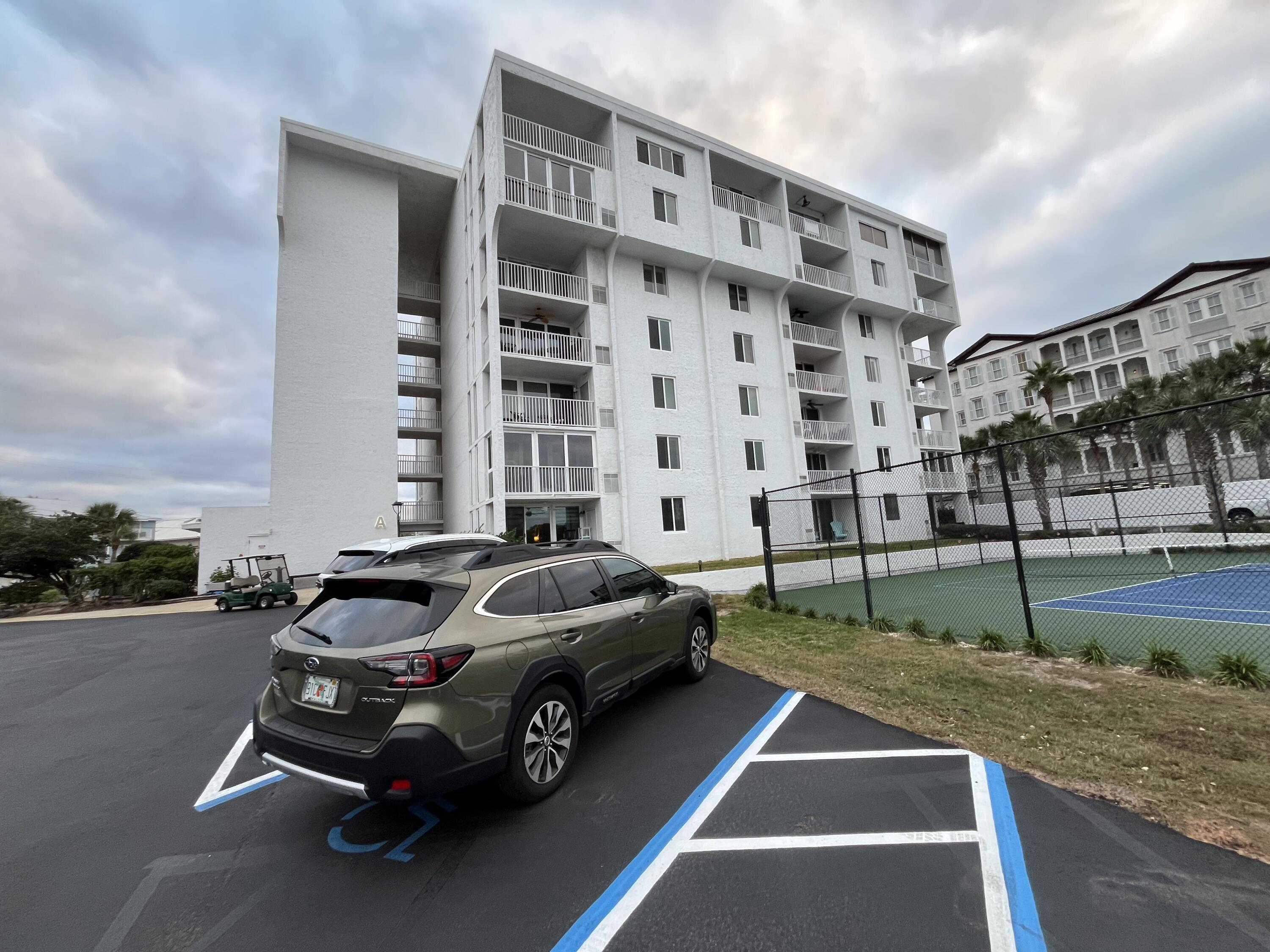 30 Moreno Point Road 404A