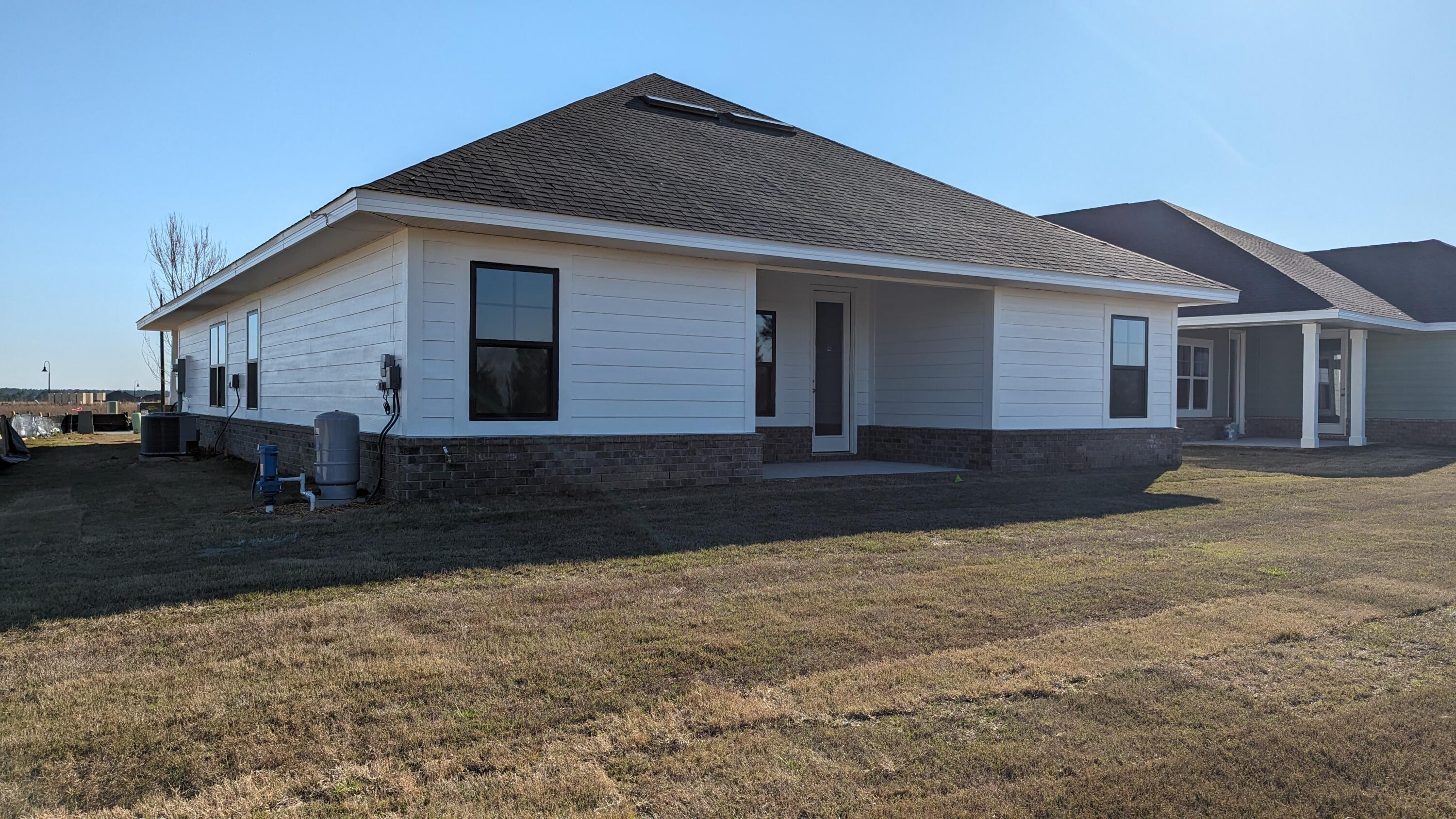 THE BLUFFS AT LAFAYETTE - Residential