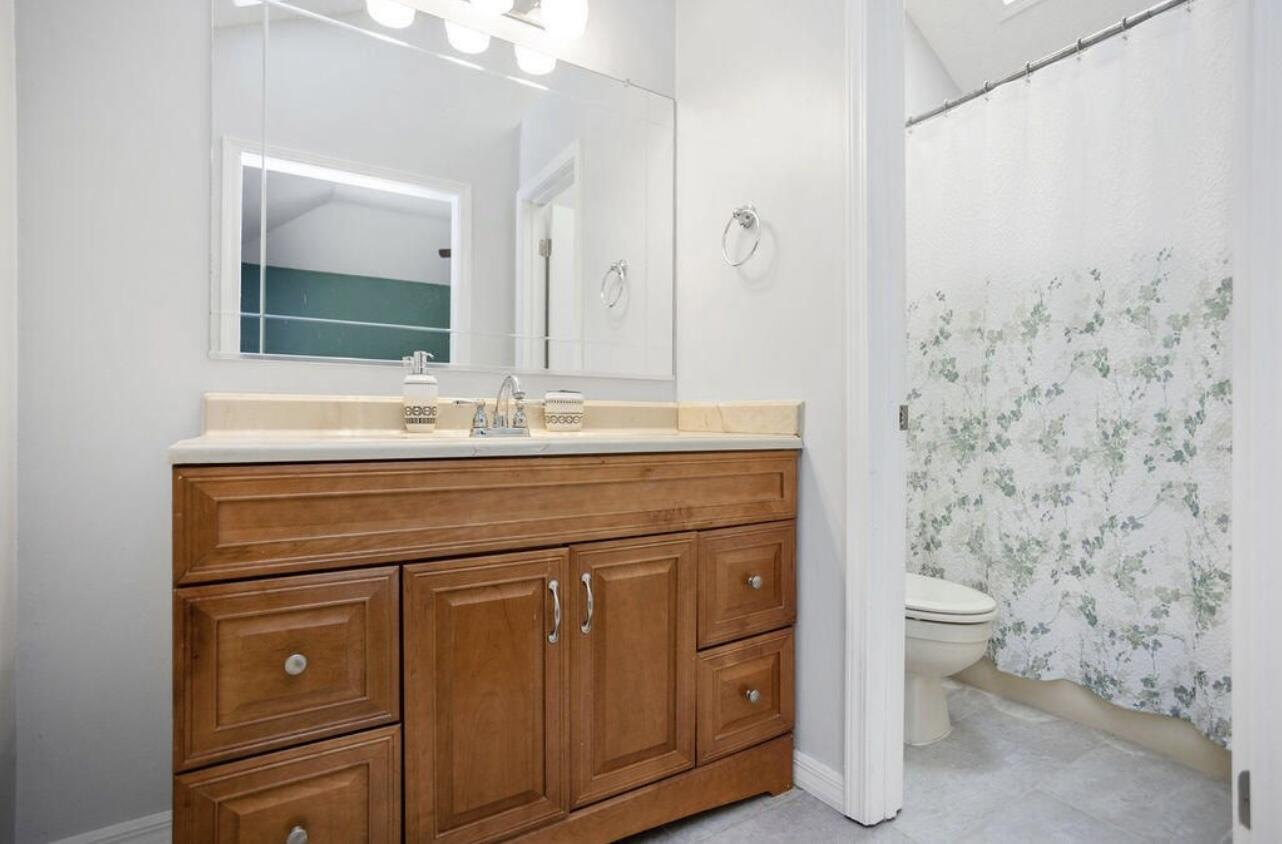 FOX DEN VILLAGES - Residential Lease