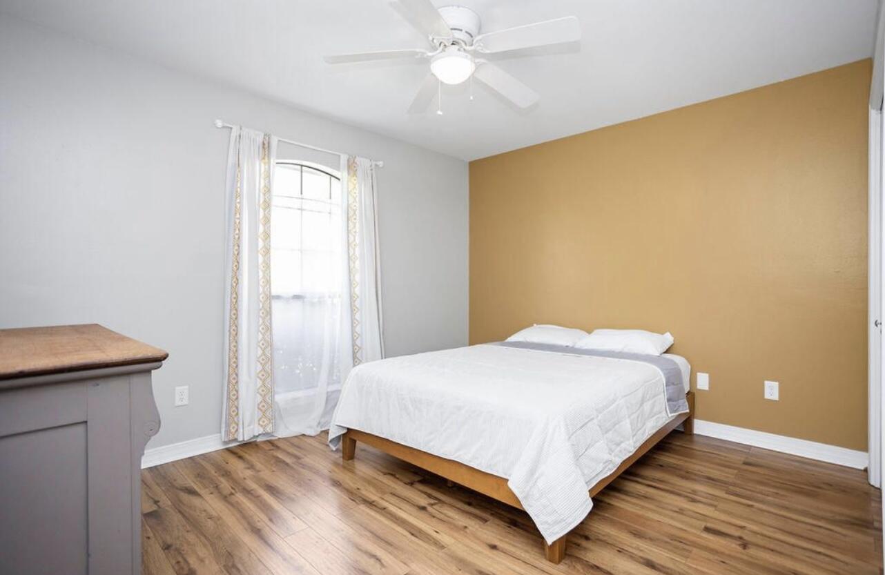 FOX DEN VILLAGES - Residential Lease