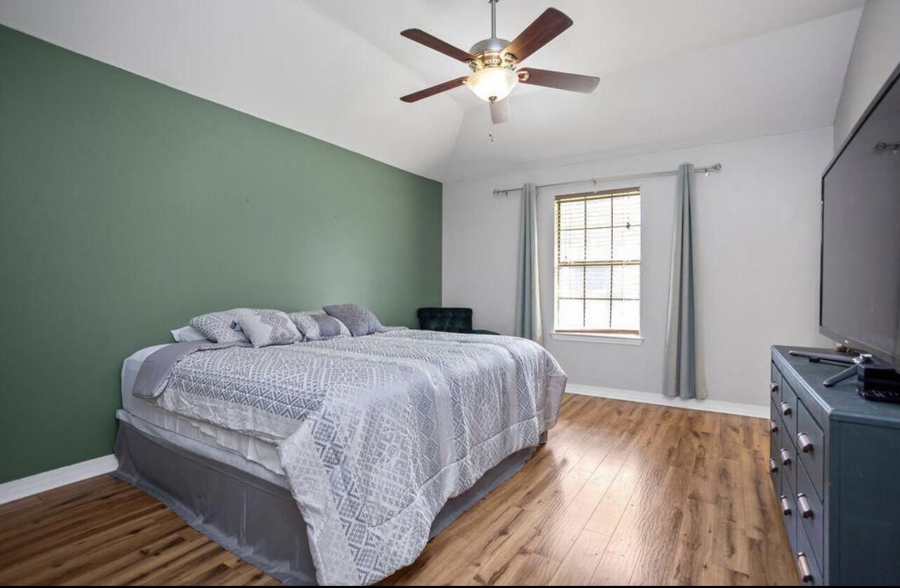 FOX DEN VILLAGES - Residential Lease