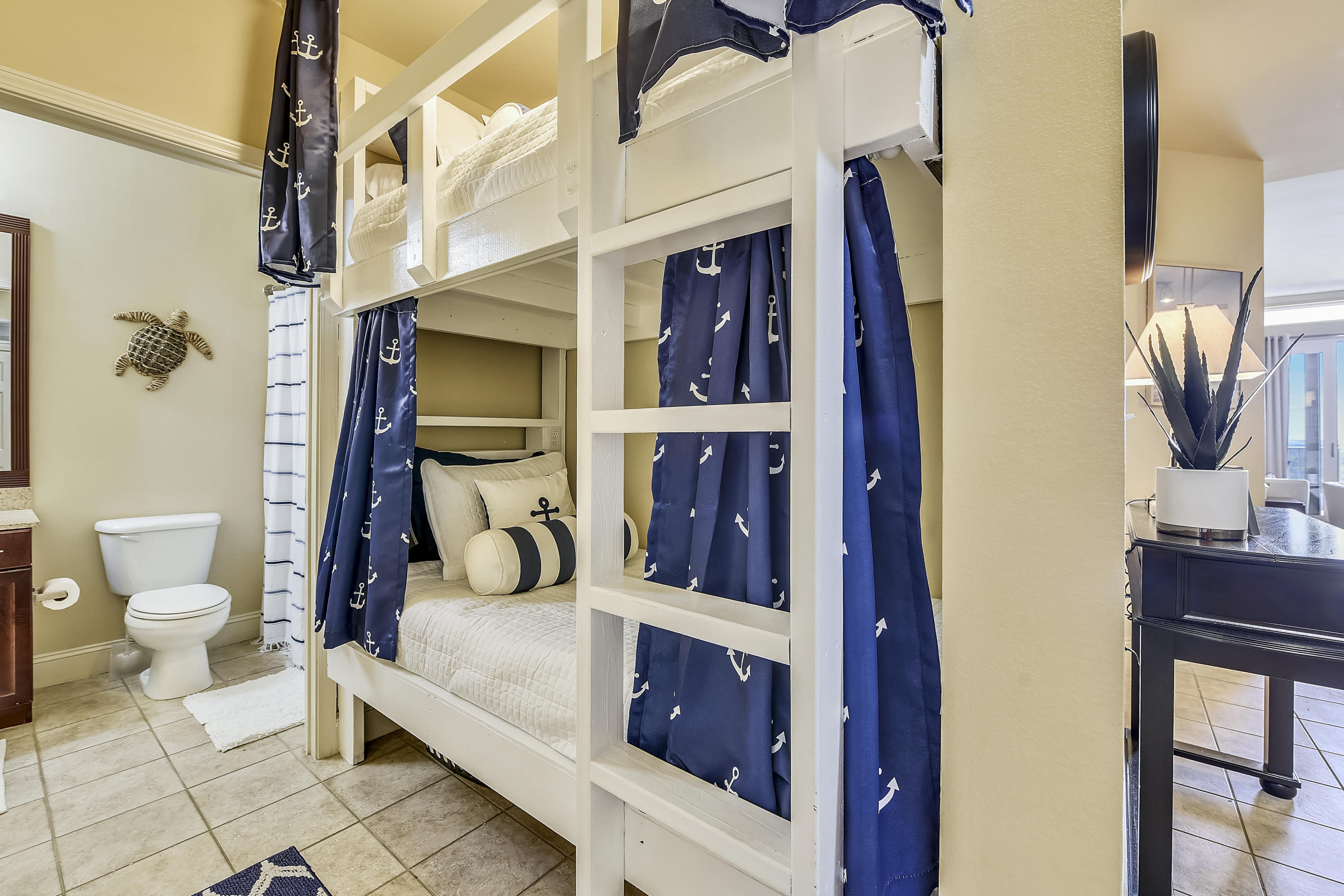 Laketown Wharf - Residential