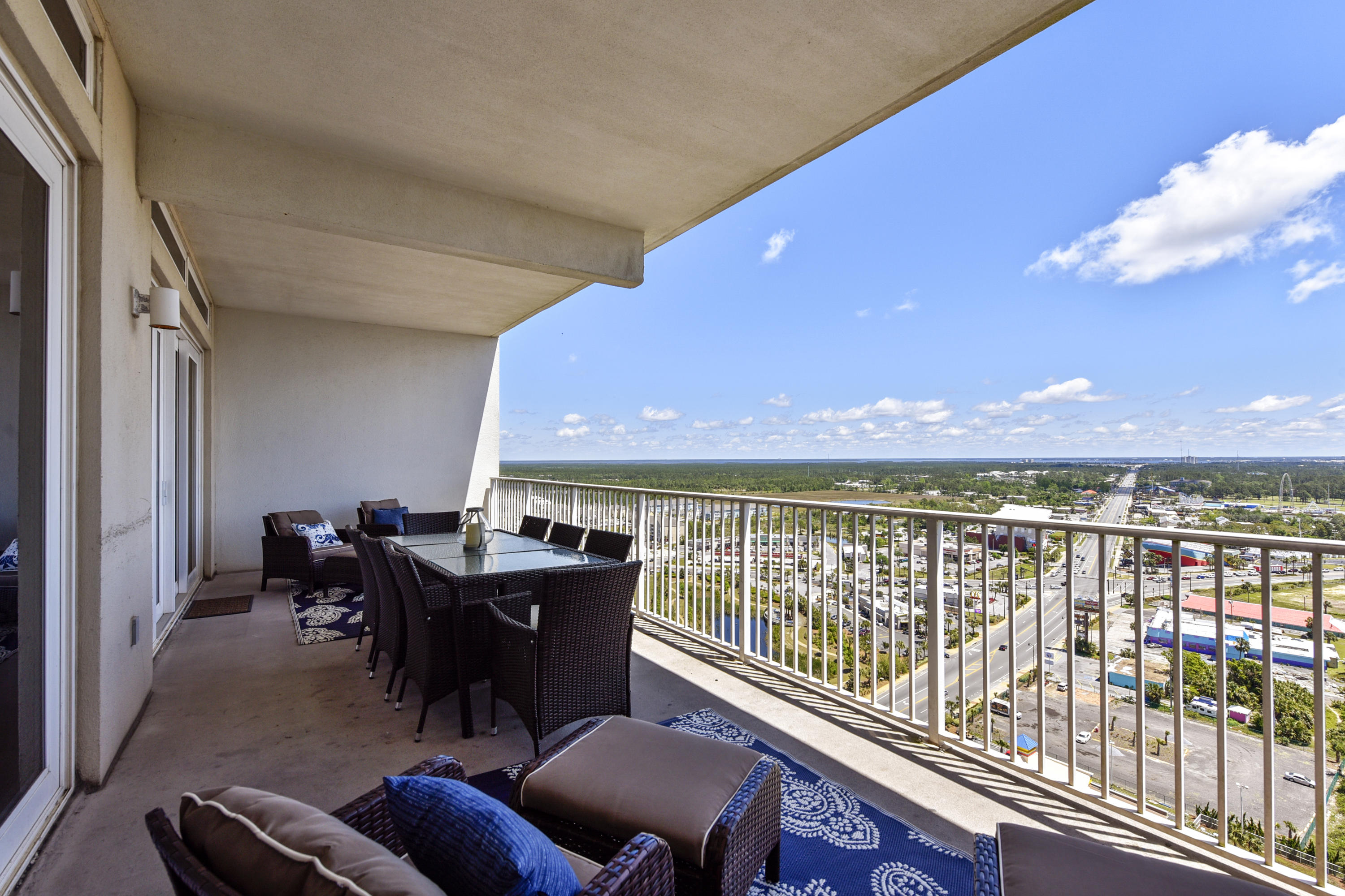 Laketown Wharf - Residential