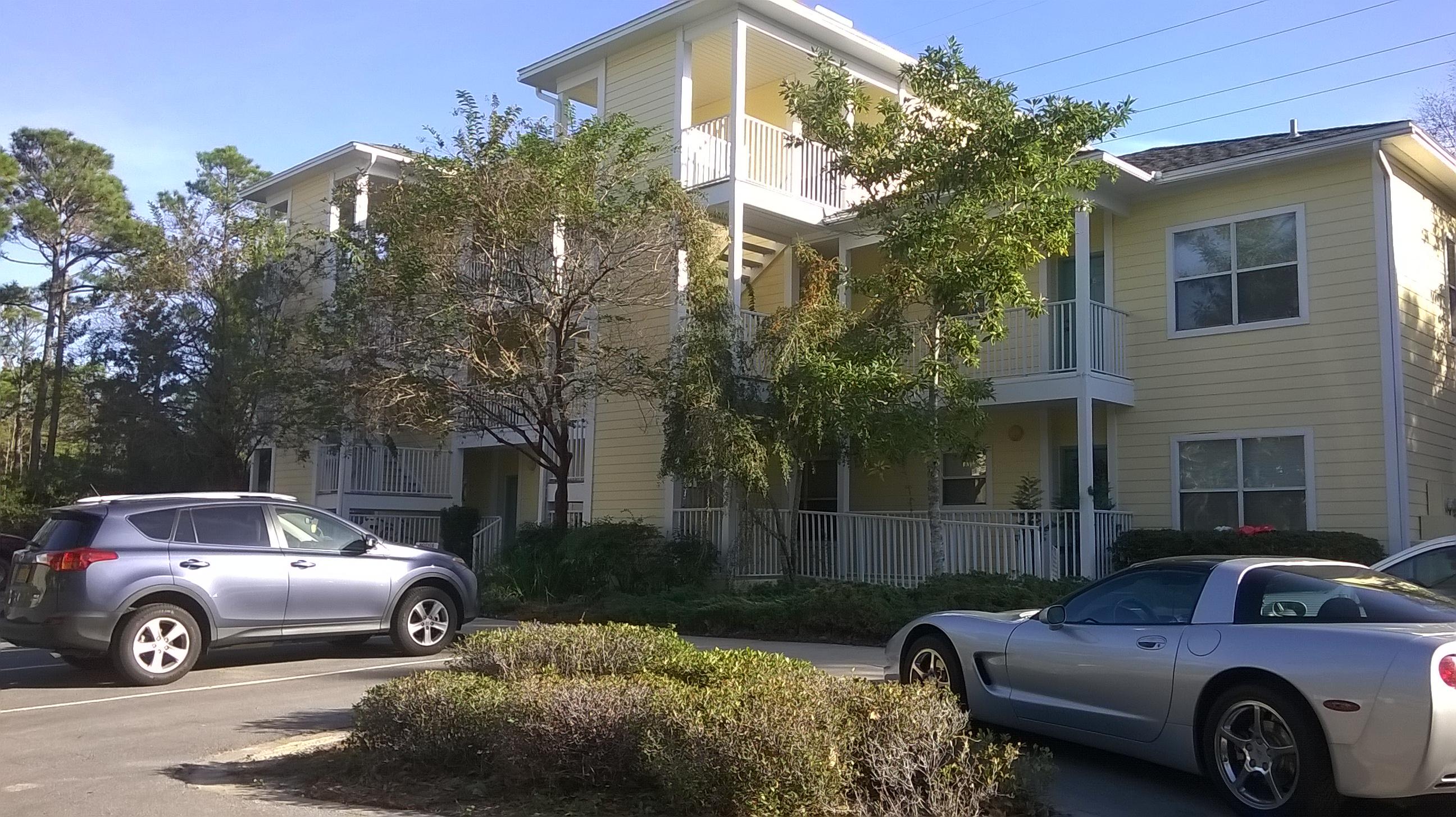 READY TO MOVE IN! This unit is freshly painted, clean, new furniture and the kitchen looks fabulous! Nestled among the trees is Point of View; a quite and affordably priced location in Marimar Beach next to Sandestin Beach Resort and Tops'l Tennis Resort. Enjoy the proximity to 30A, Destin and PCB. Walk to Grand BLVD Shopping, restaurants and venues. Just a short drive to the beach, Pointe of View has a pool for your enjoyment after a day at the beach or shopping. Call me or your favorite Realtor for a showing! Compare apples to apples in the complex and make us an offer!