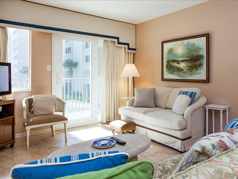 HOLIDAY SURF & RACQUET CLUB - Residential