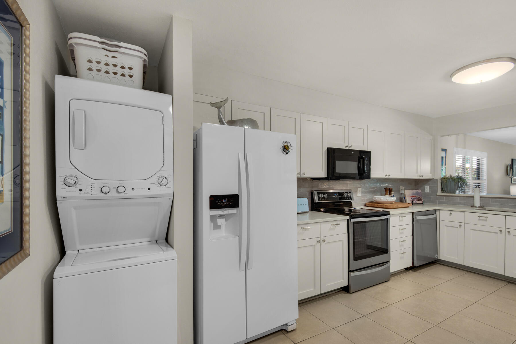 LAKESIDE CONDO AT BLUEWATER BAY - Residential