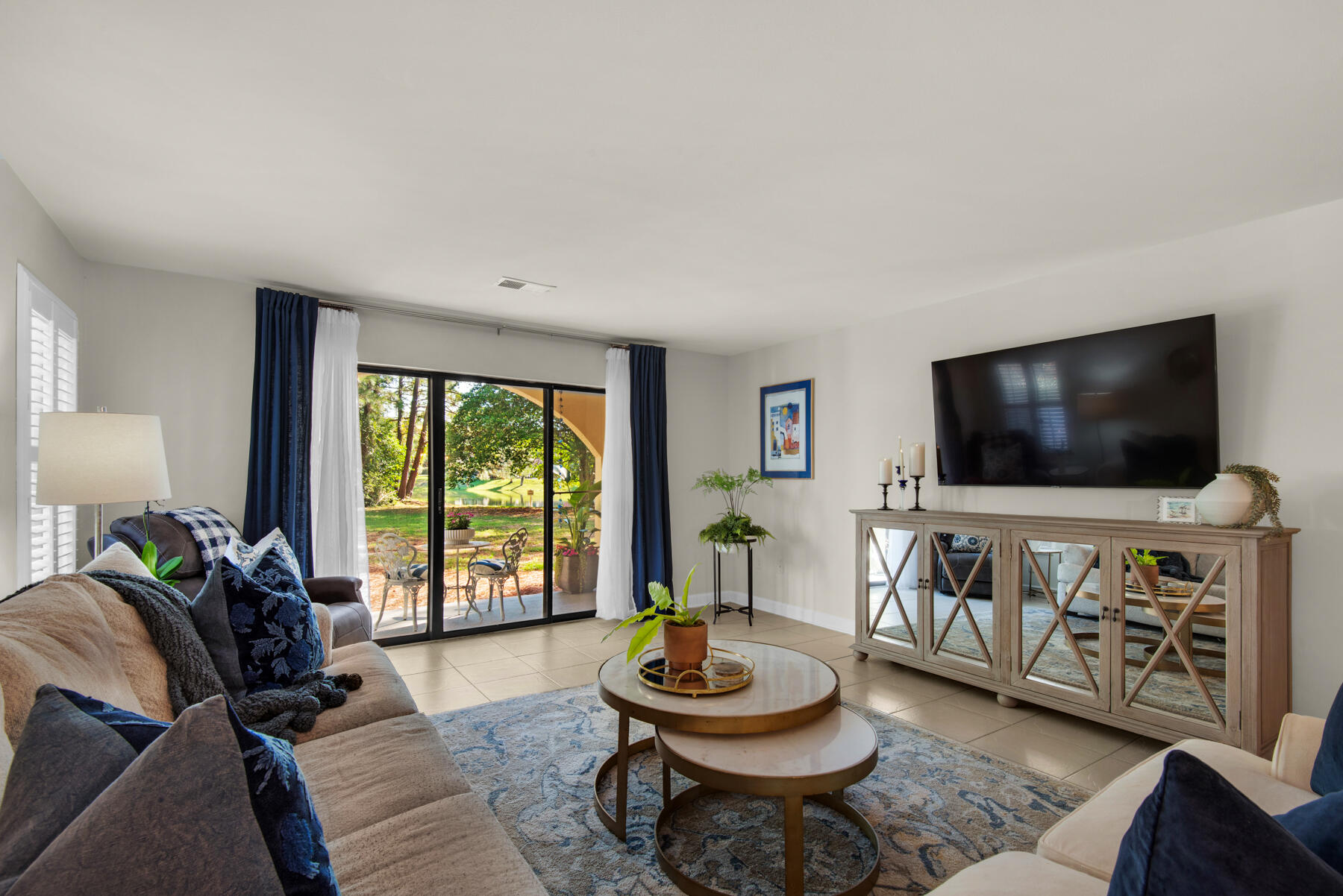 LAKESIDE CONDO AT BLUEWATER BAY - Residential