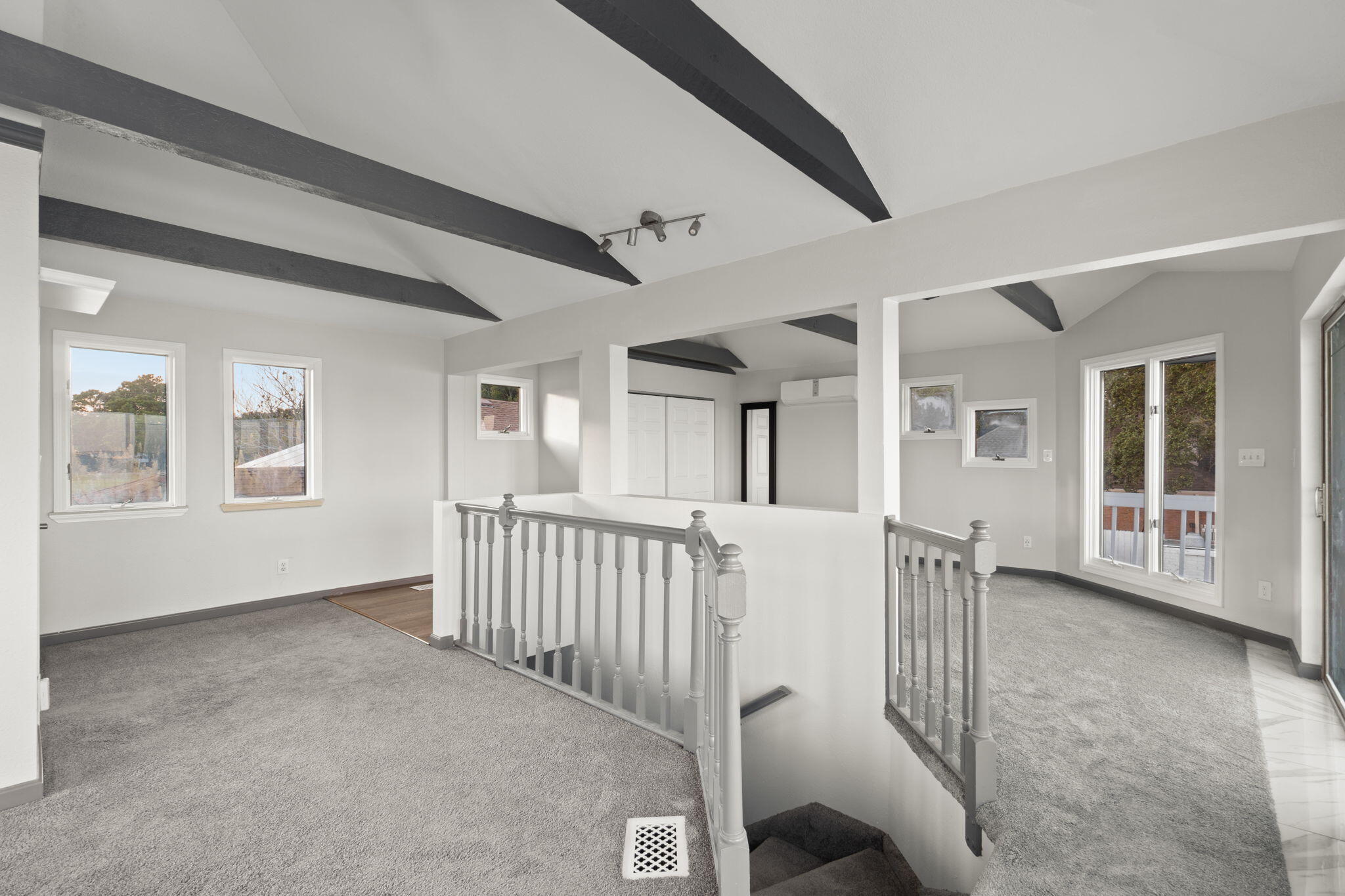 LAKE LORRAINE EST LOT 3 BLK A - Residential
