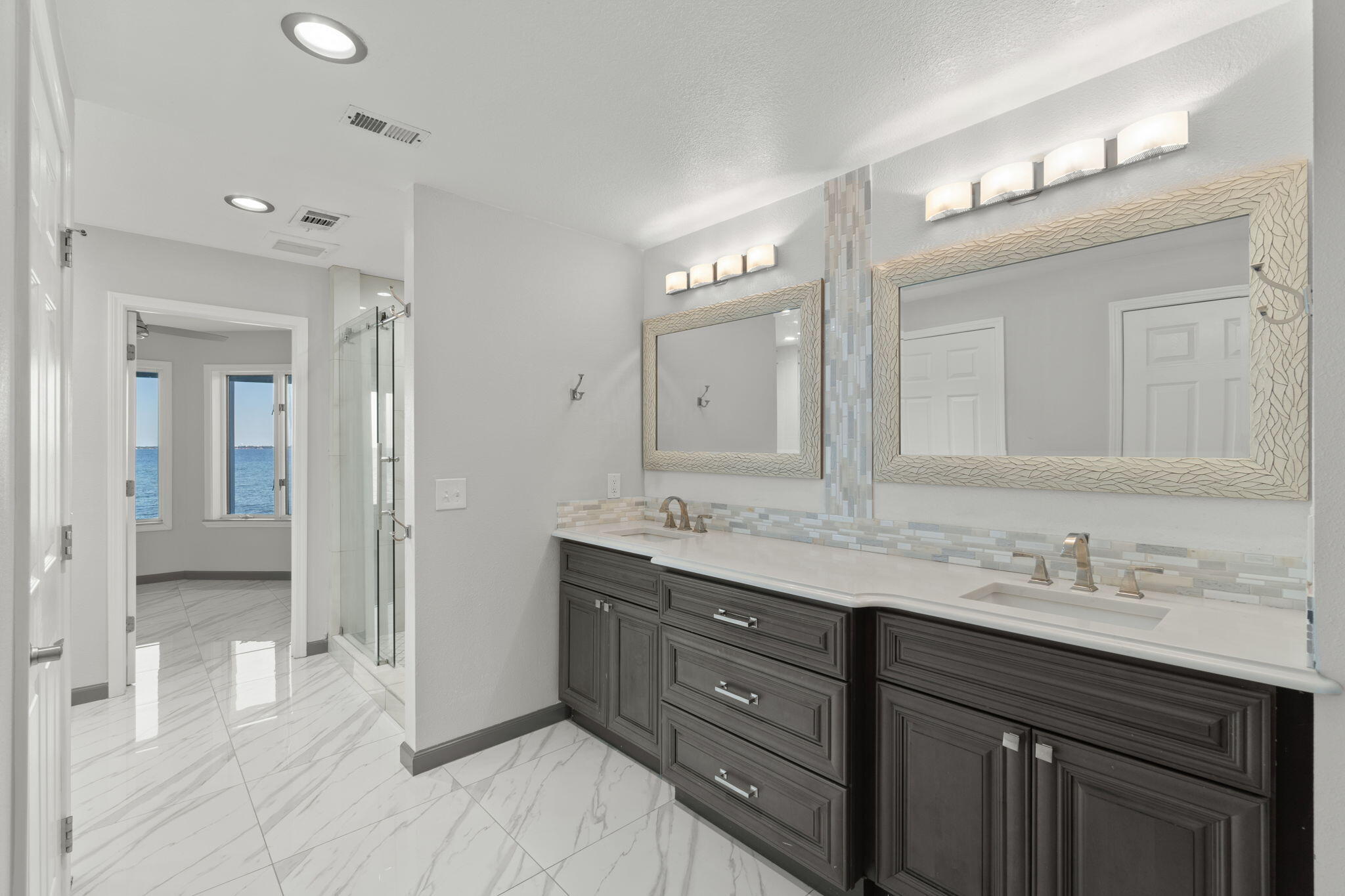 LAKE LORRAINE EST LOT 3 BLK A - Residential