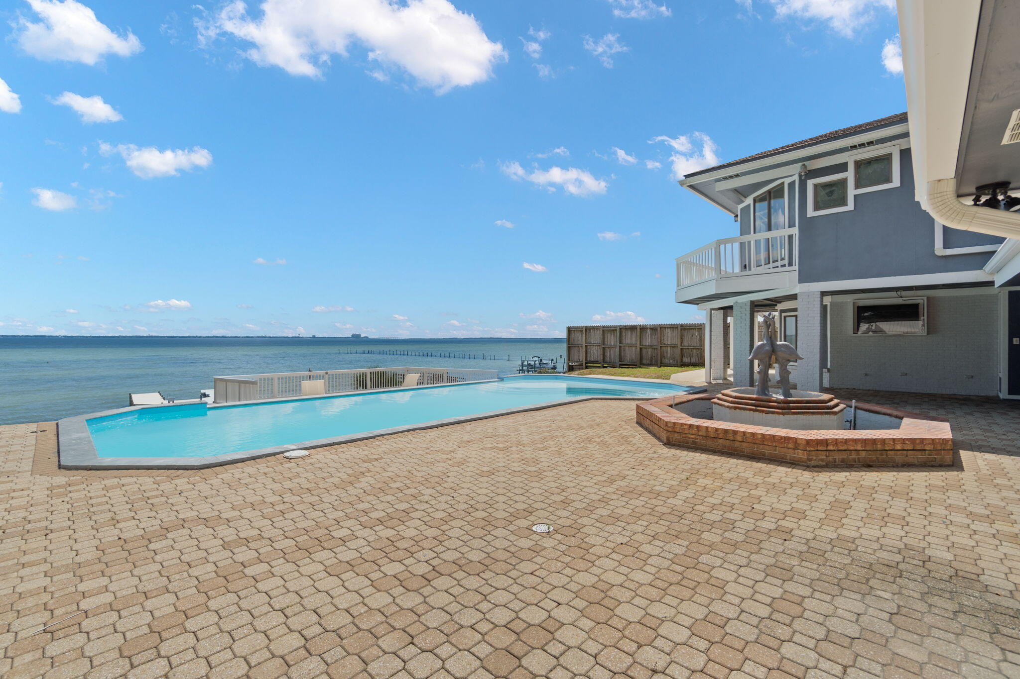 LAKE LORRAINE EST LOT 3 BLK A - Residential