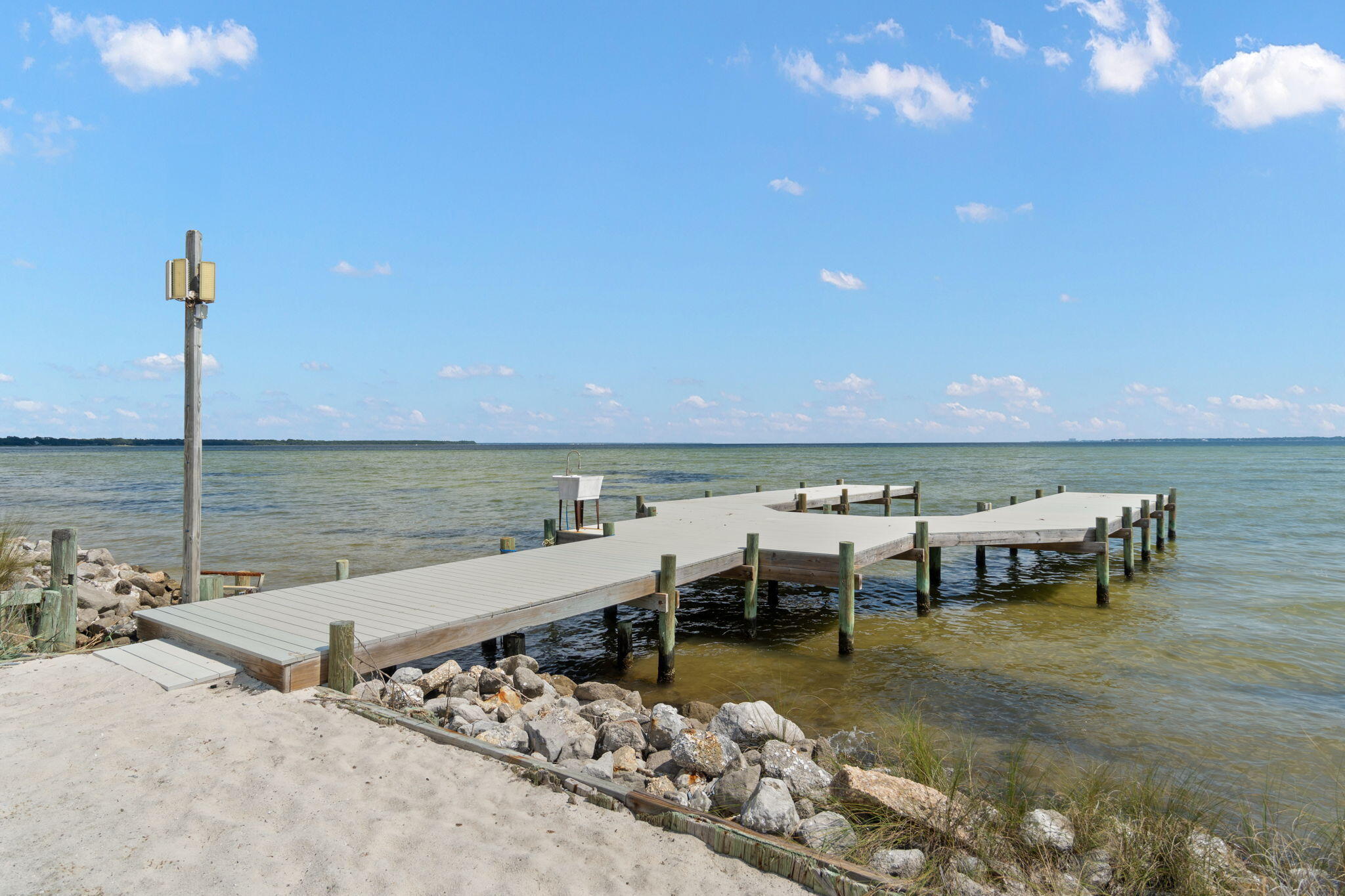LAKE LORRAINE EST LOT 3 BLK A - Residential