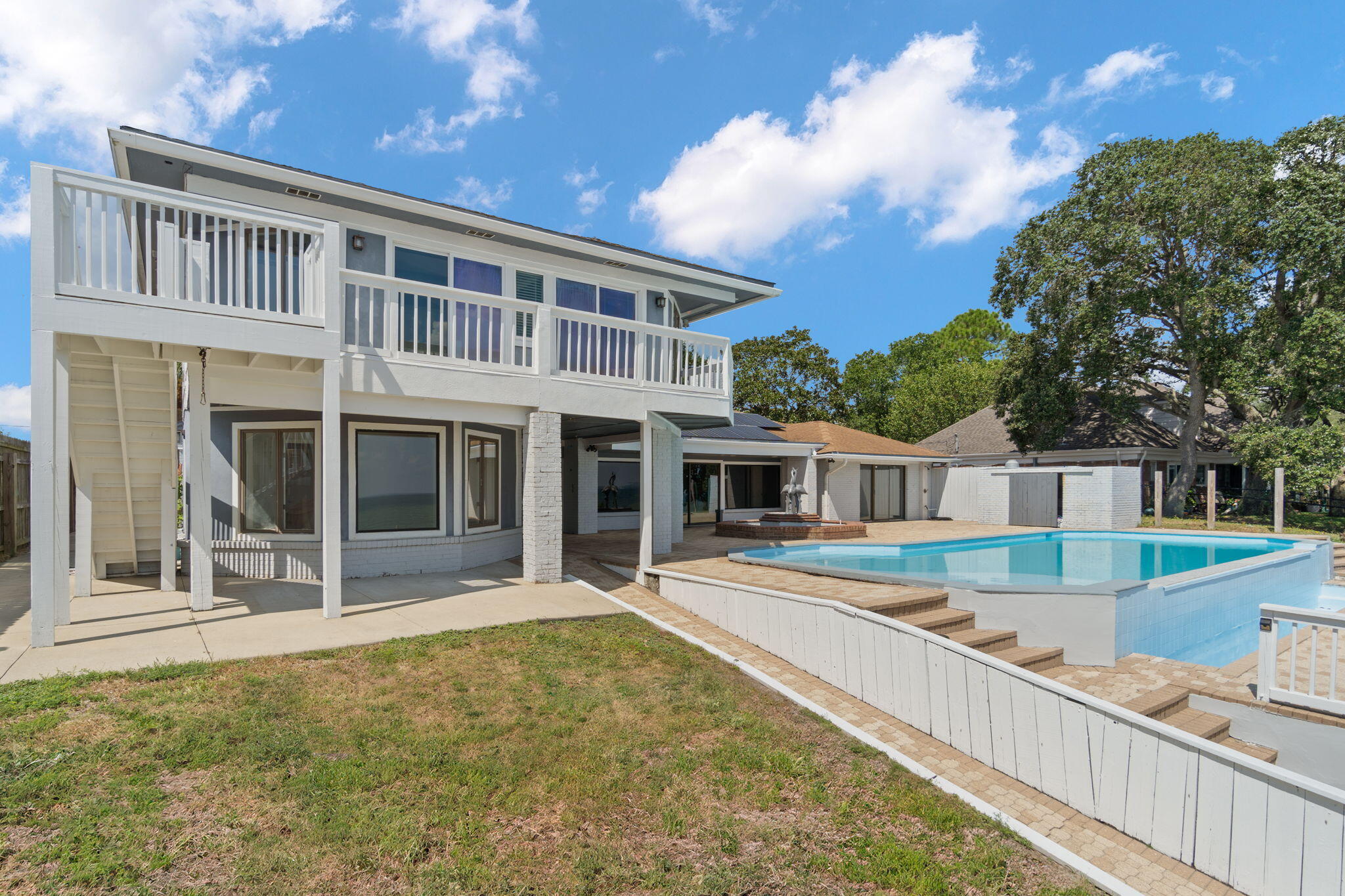 LAKE LORRAINE EST LOT 3 BLK A - Residential