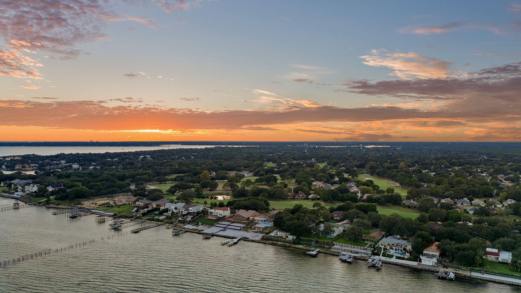 LAKE LORRAINE EST LOT 3 BLK A - Residential