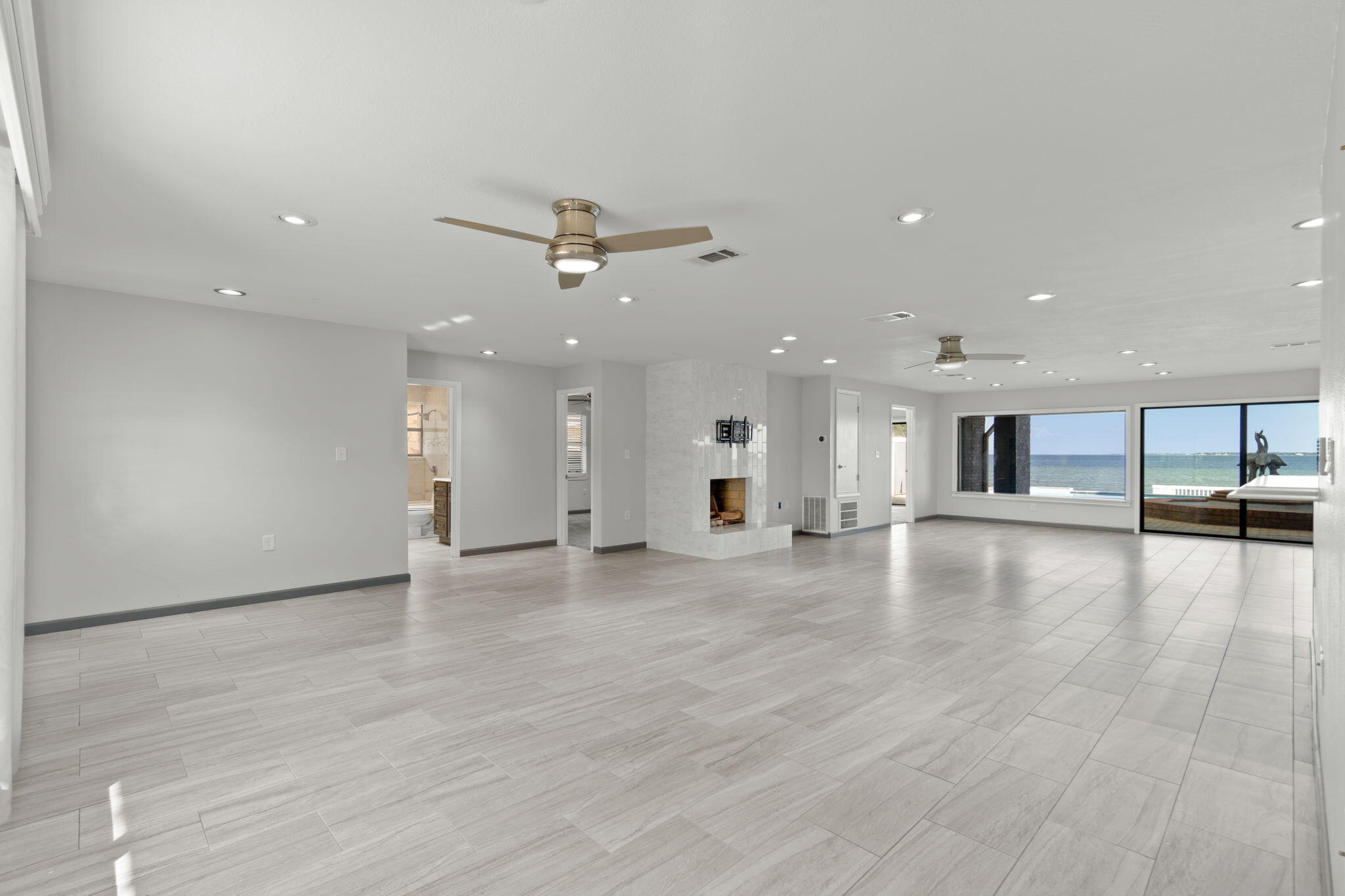 LAKE LORRAINE EST LOT 3 BLK A - Residential