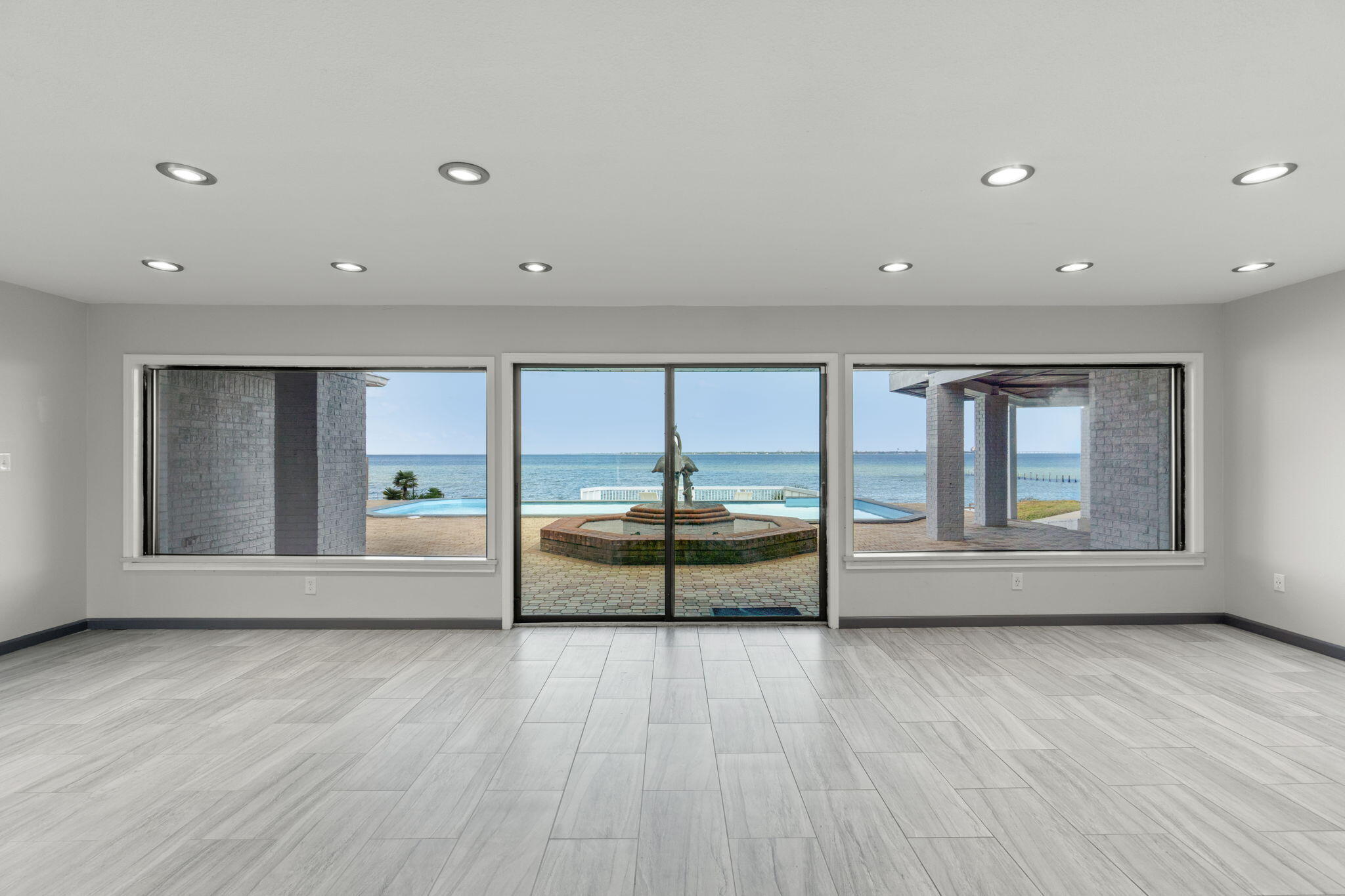 LAKE LORRAINE EST LOT 3 BLK A - Residential