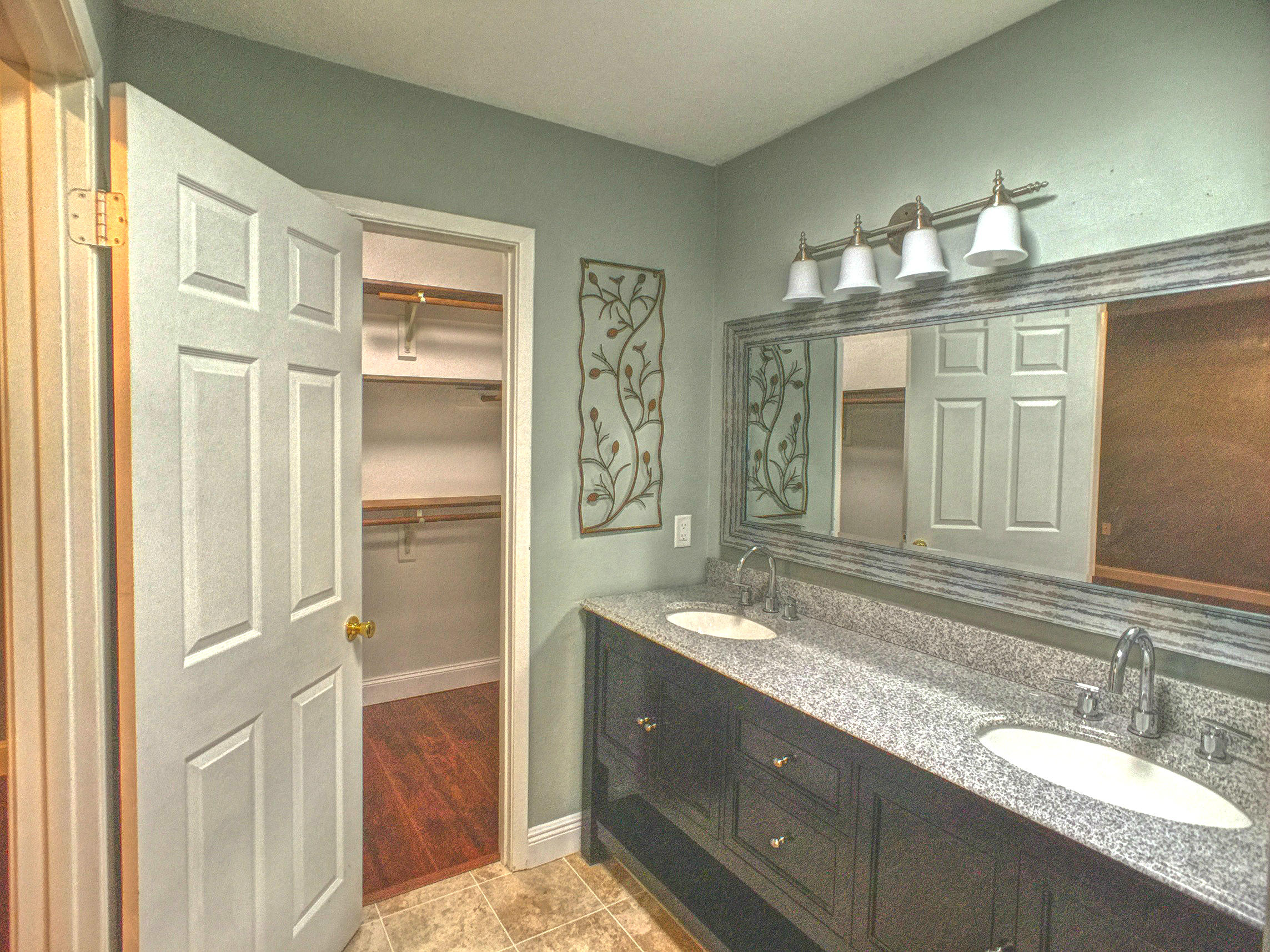 REGENCY PARK 2 - Residential