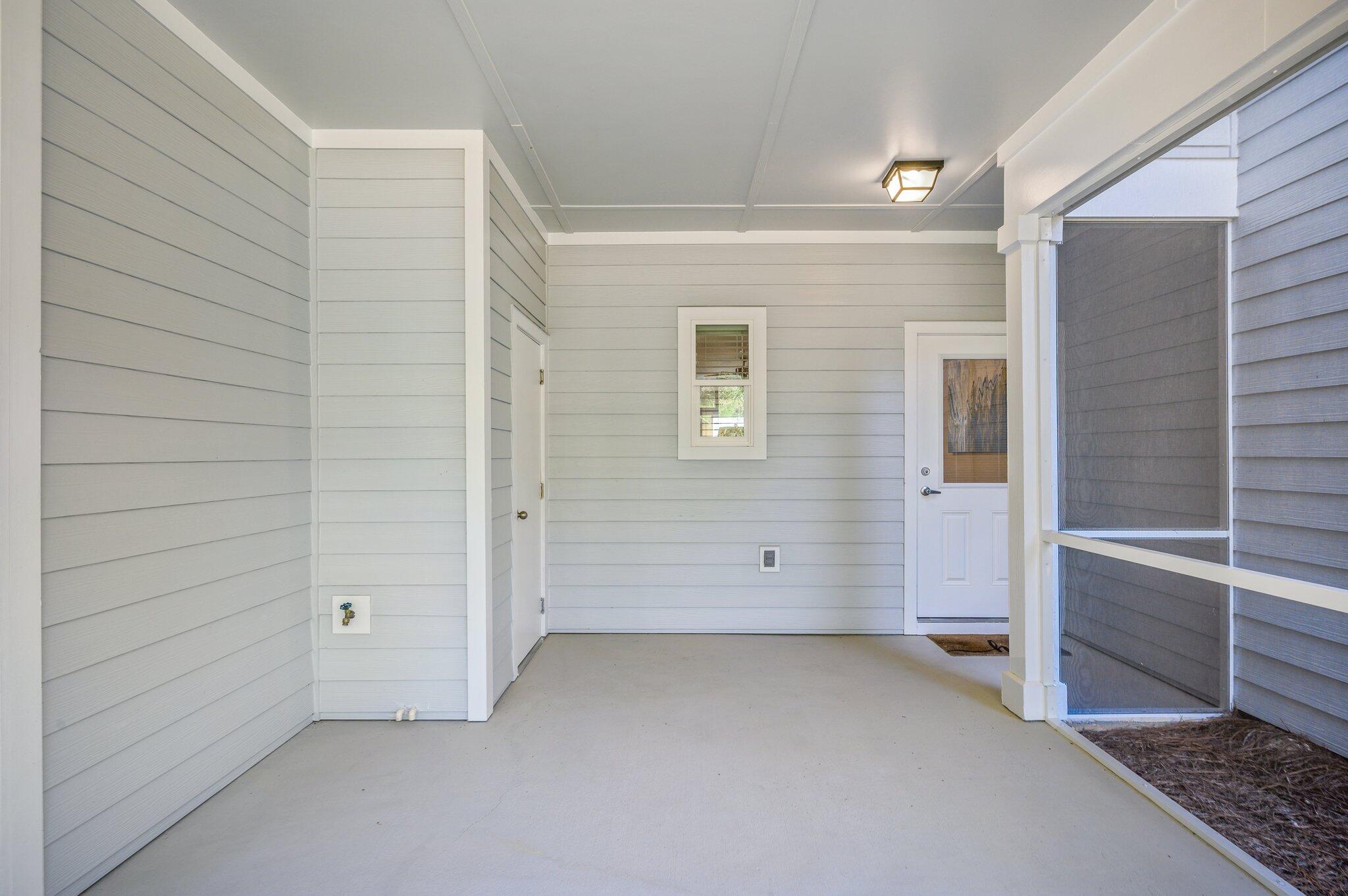 VERANDAS AT FREEPORT - Residential