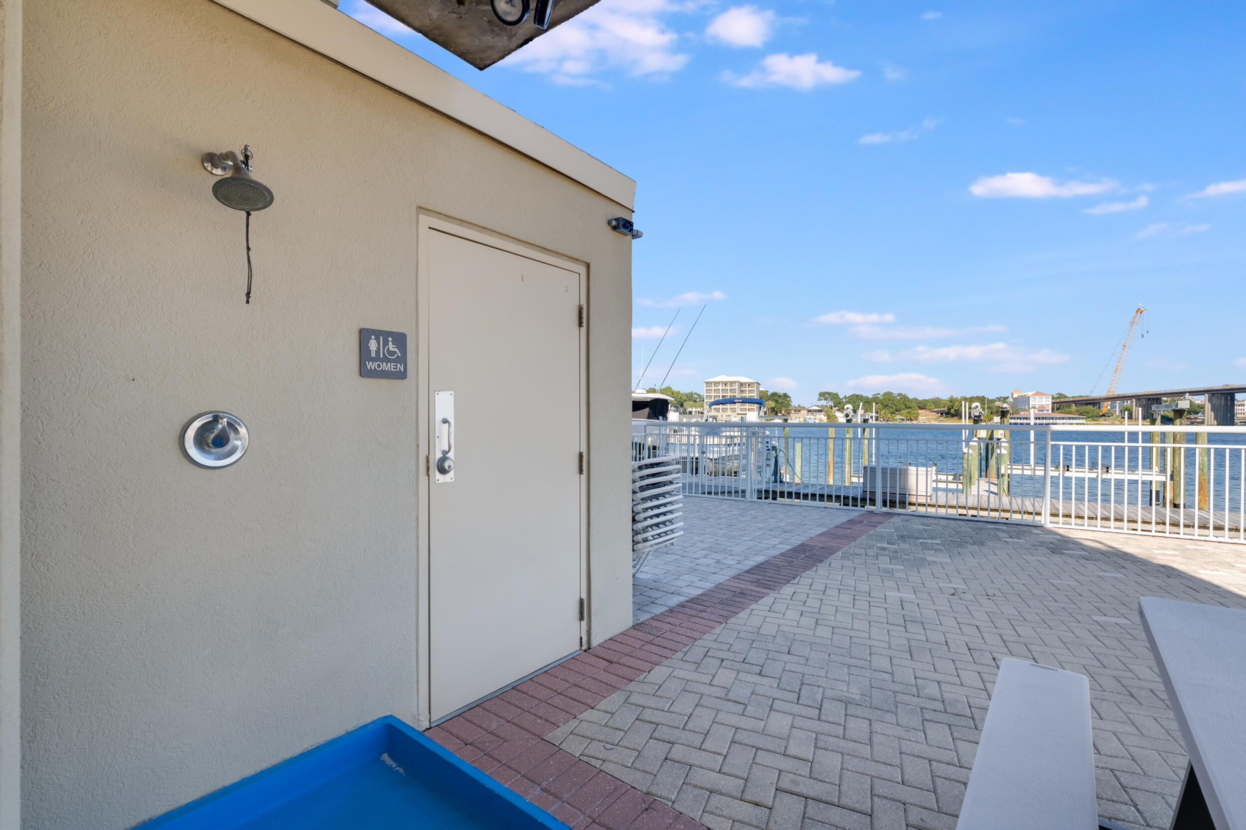 PALM COURT YACHT CLUB - Residential