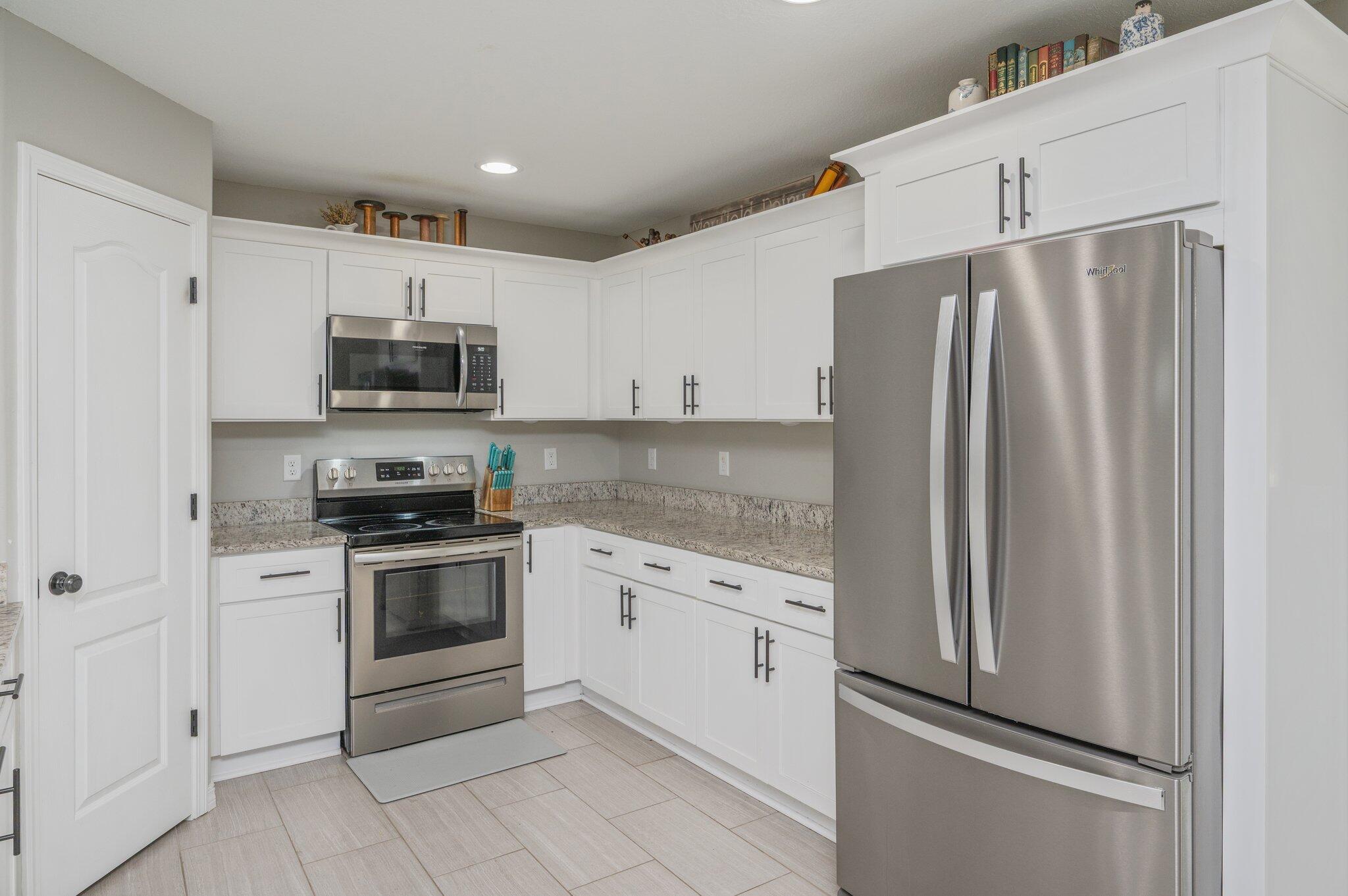 OAKWOOD LAKES ESTATES Unit 7 - Residential