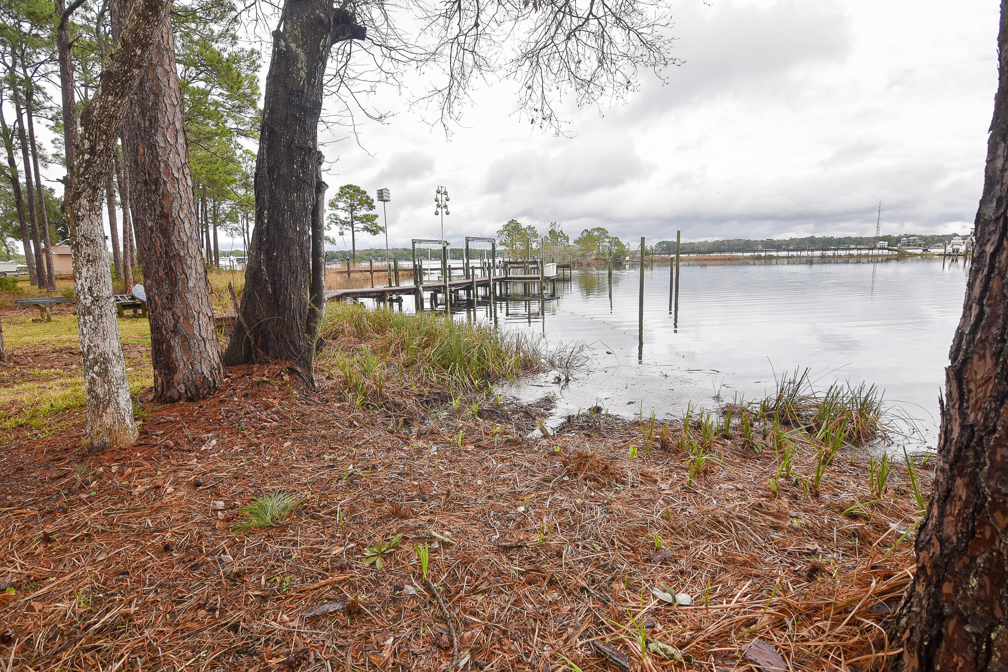 VALPARAISO P/C 6 LOTS 6 7 20 21 BLK 32 & PART VINE AVE ADJ SAID LOTS - Residential