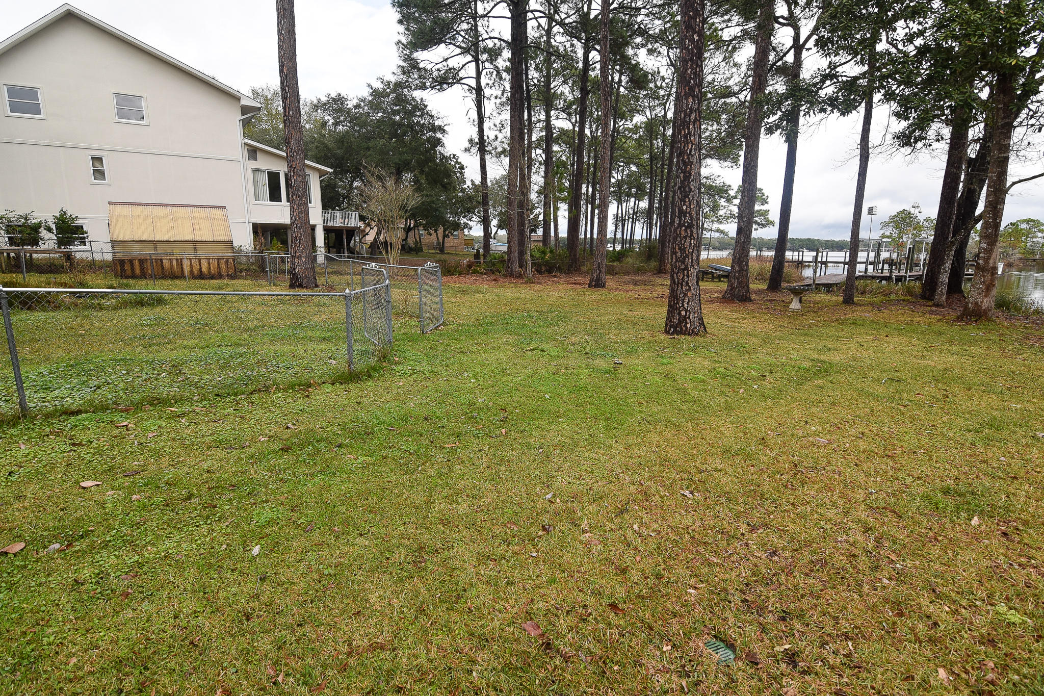 VALPARAISO P/C 6 LOTS 6 7 20 21 BLK 32 & PART VINE AVE ADJ SAID LOTS - Residential