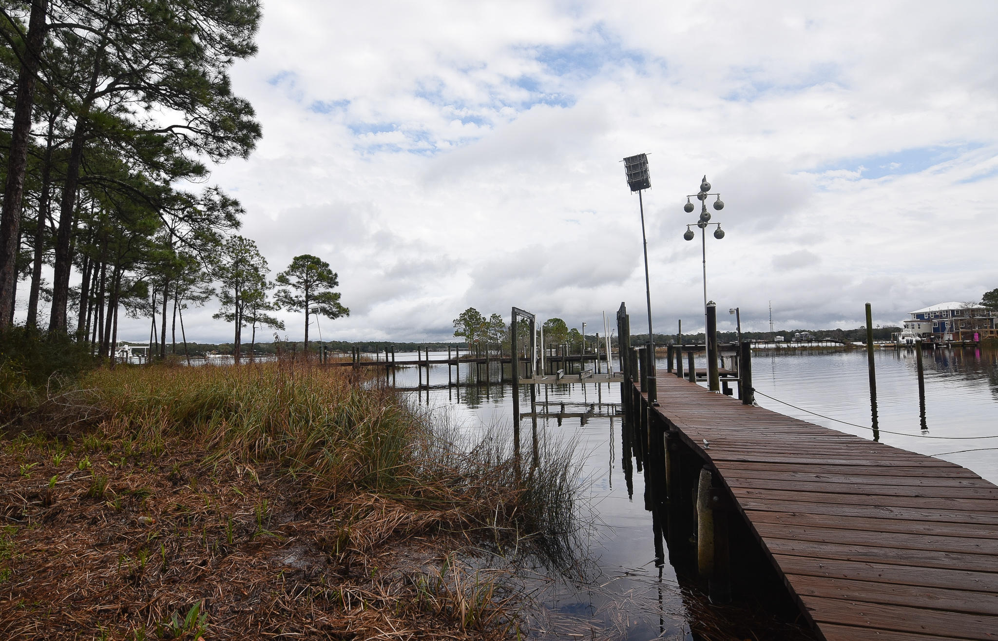 VALPARAISO P/C 6 LOTS 6 7 20 21 BLK 32 & PART VINE AVE ADJ SAID LOTS - Residential