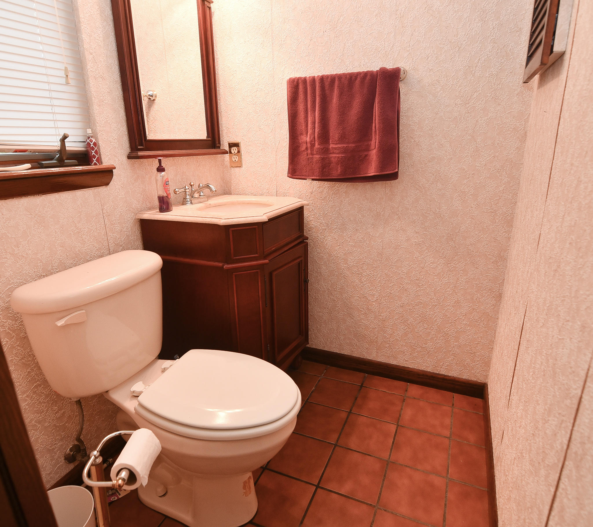 VALPARAISO P/C 6 LOTS 6 7 20 21 BLK 32 & PART VINE AVE ADJ SAID LOTS - Residential