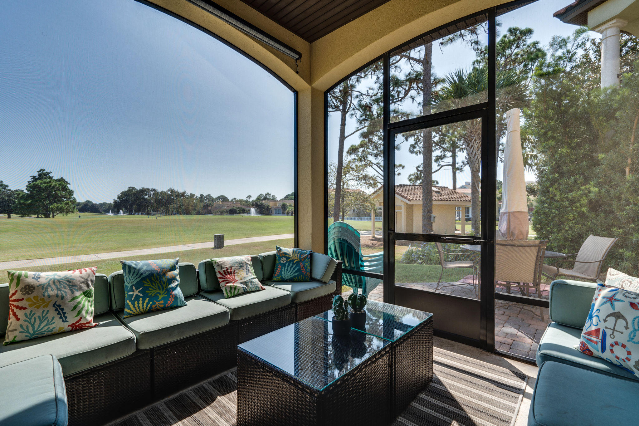 VILLA LAGO - Residential