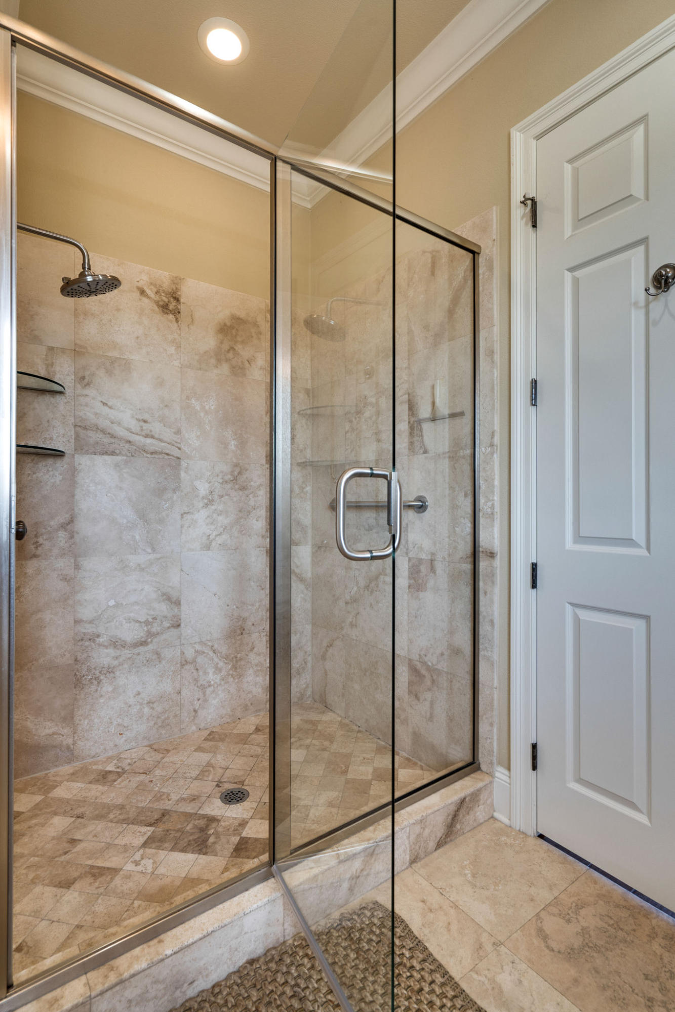 VILLA LAGO - Residential