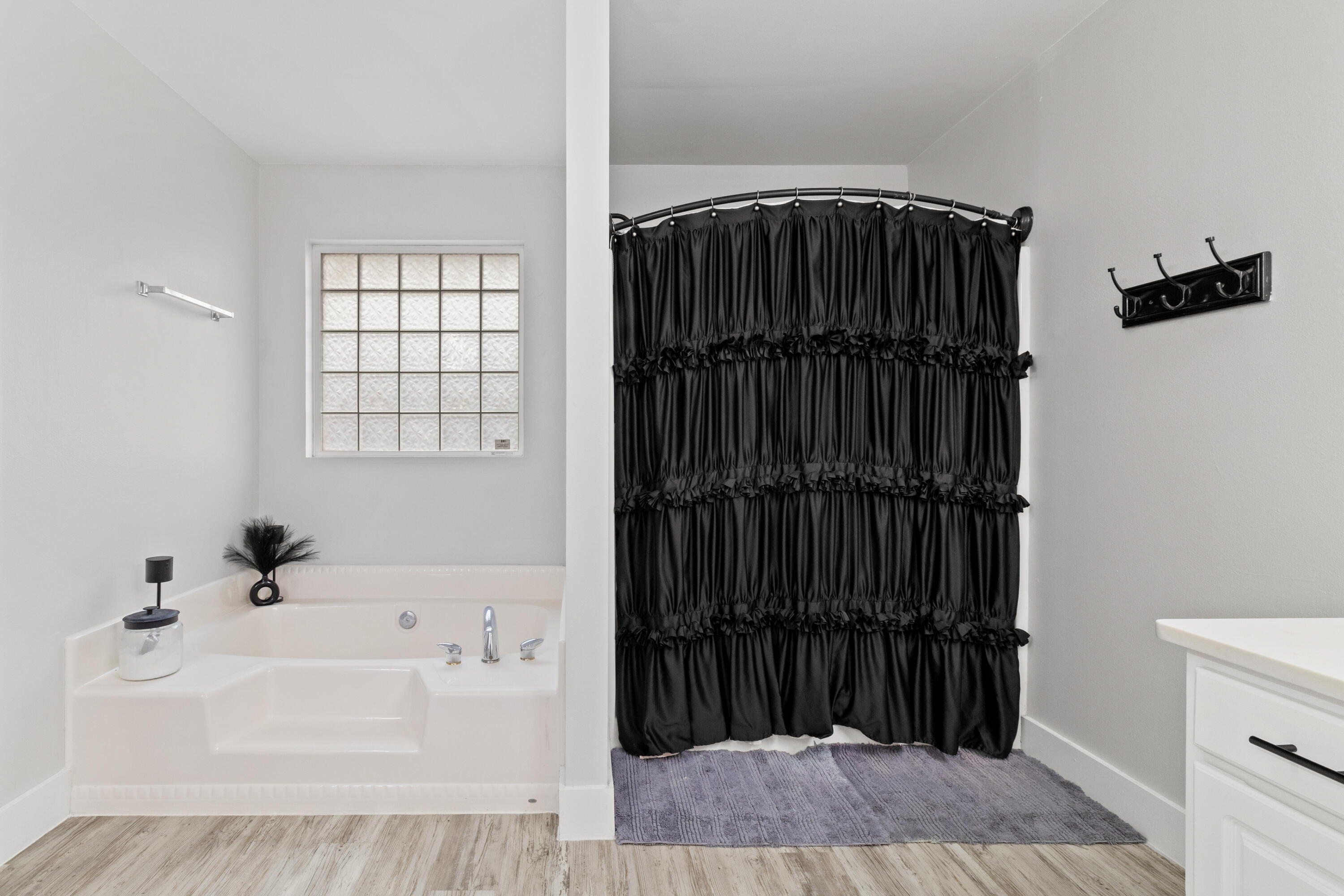 SKY RIDGE ESTATES FIRST ADD - Residential