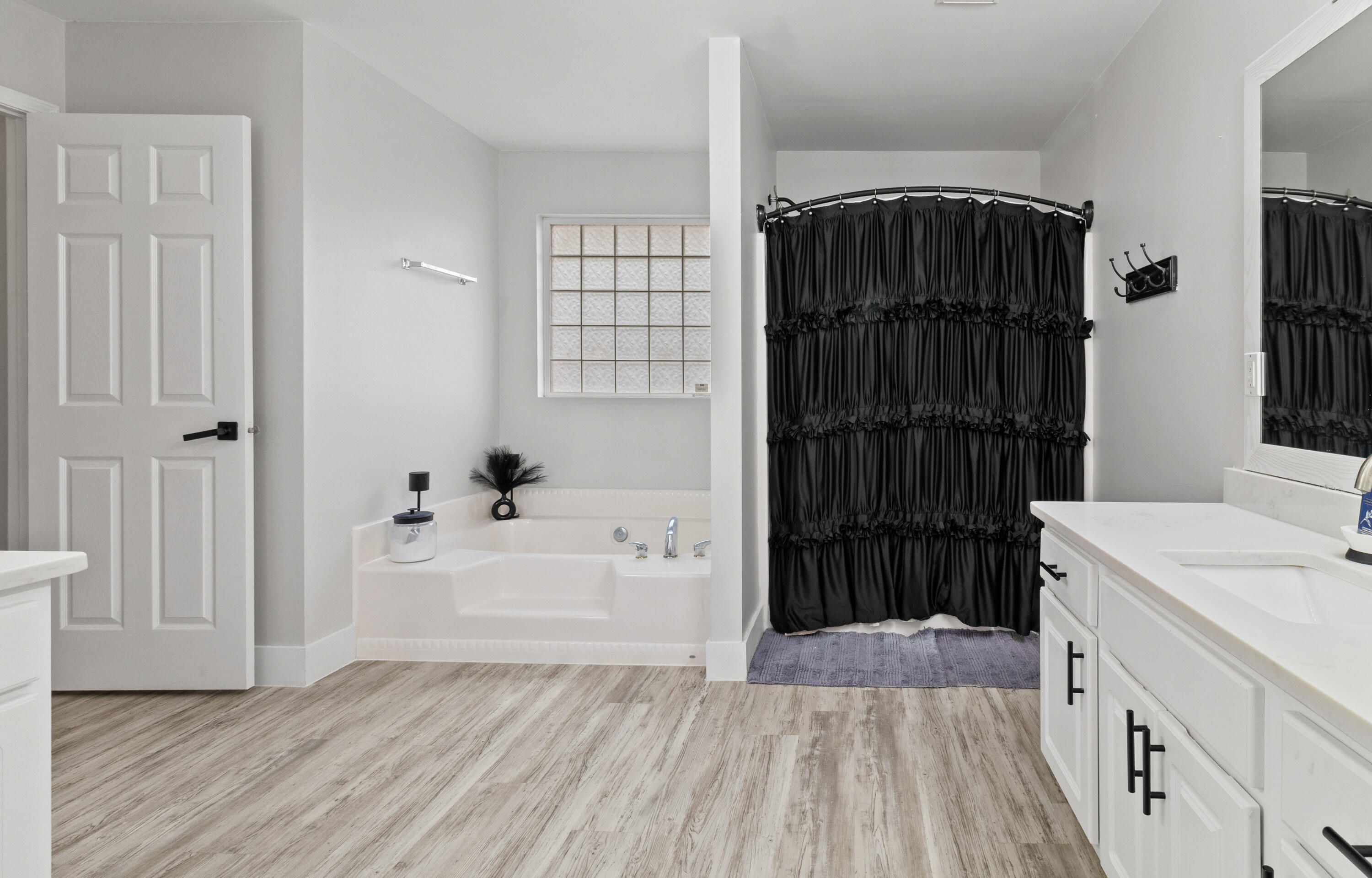 SKY RIDGE ESTATES FIRST ADD - Residential