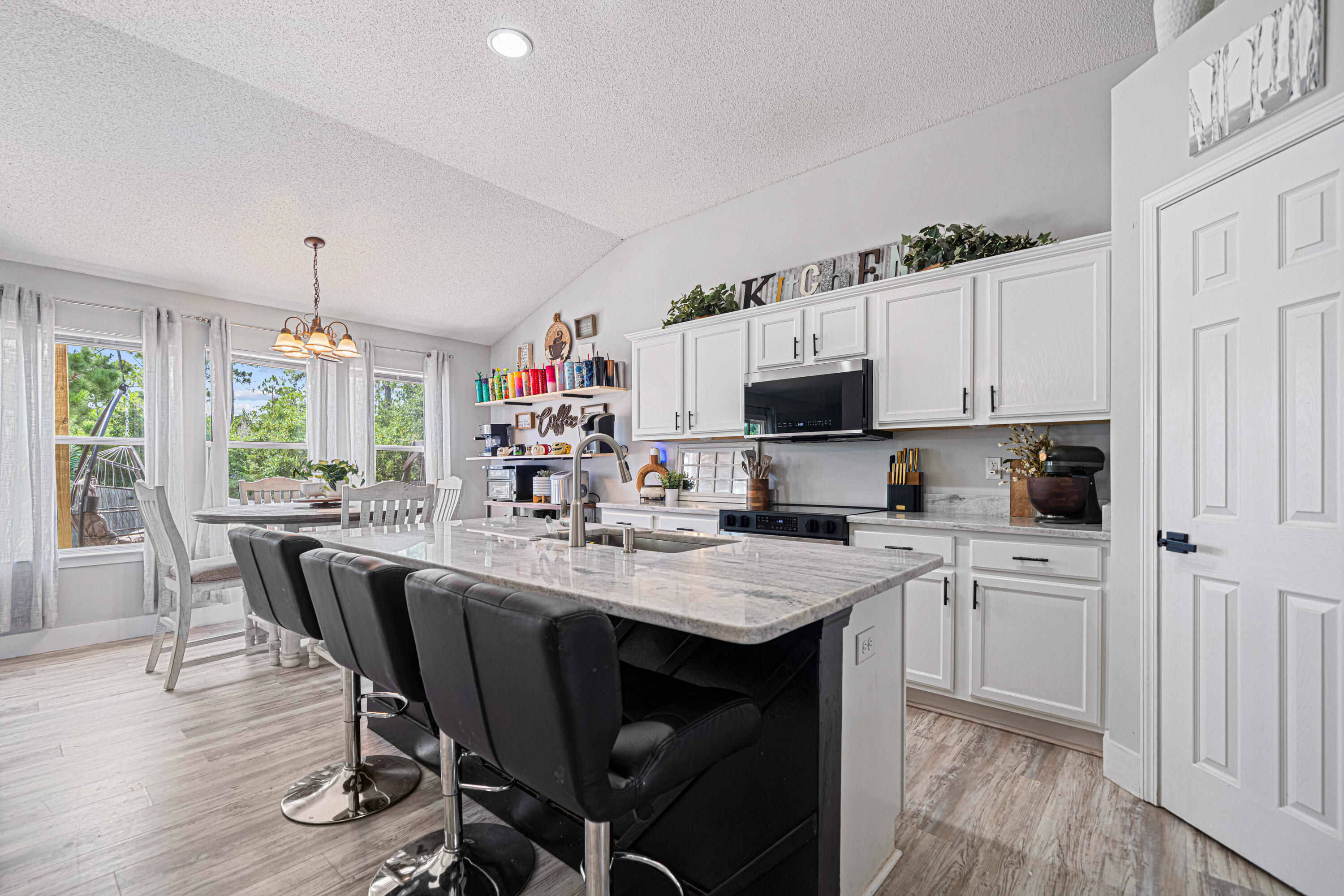 SKY RIDGE ESTATES FIRST ADD - Residential