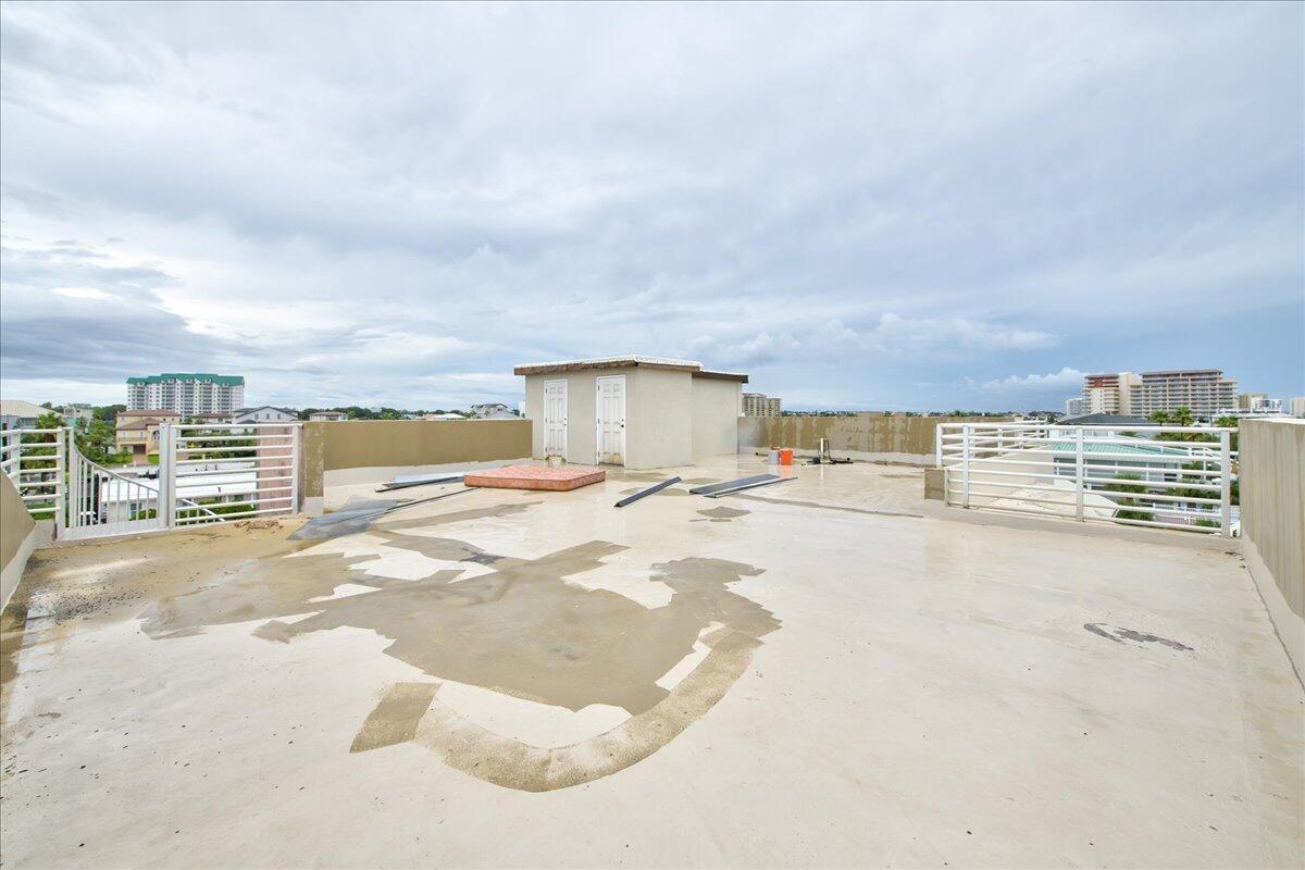HOLIDAY ISLE - Residential