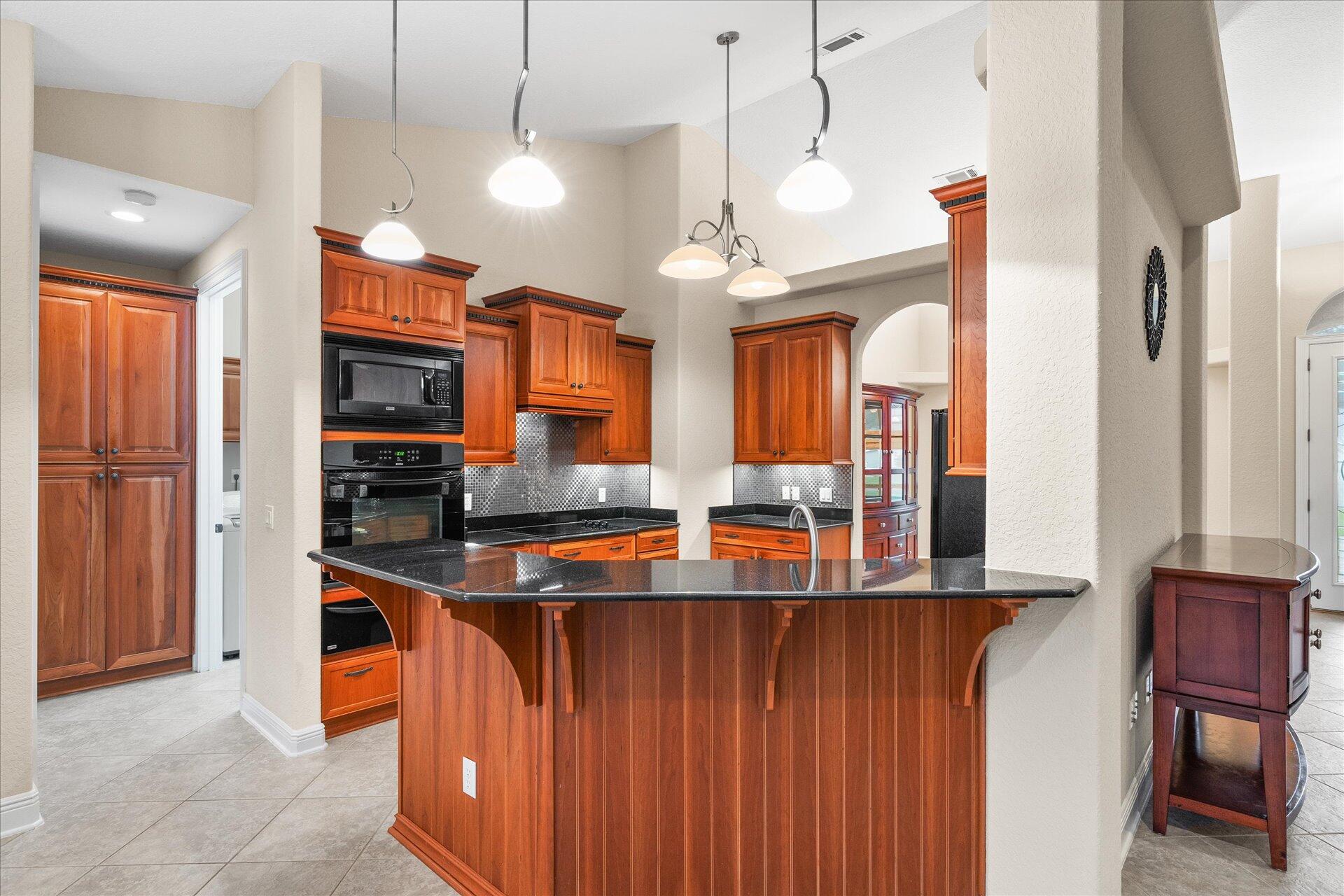 HOLLEY BY THE SEA - Residential