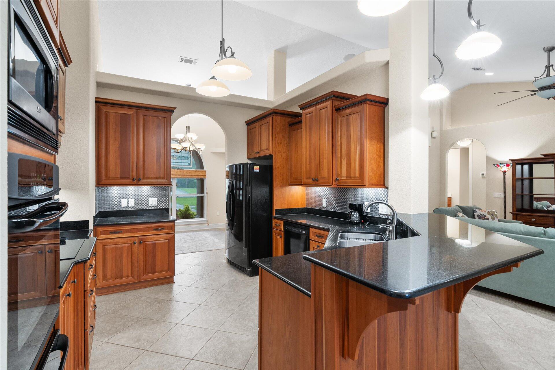 HOLLEY BY THE SEA - Residential