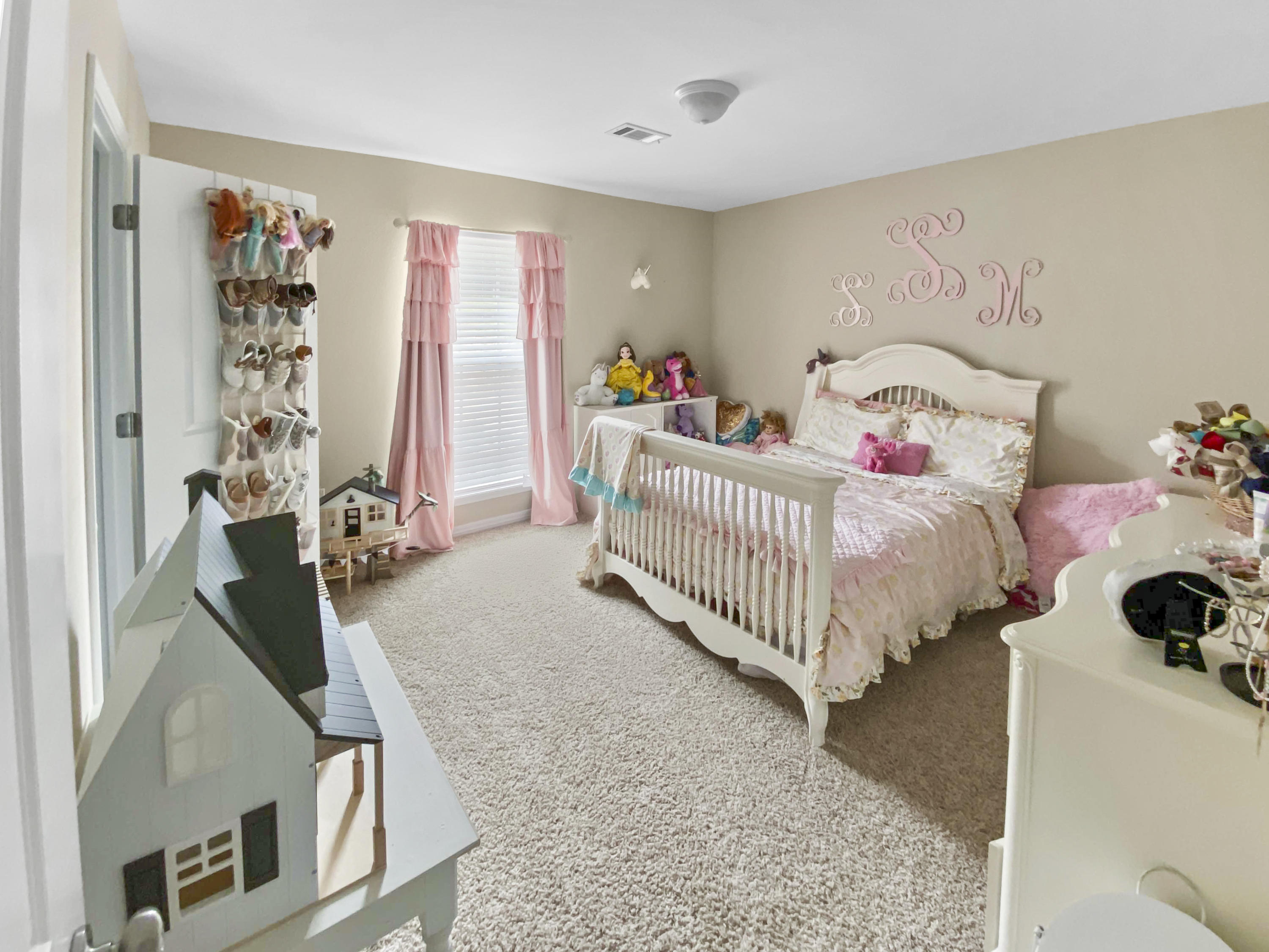 TEN LAKE ESTATES UNIT 1 - Residential