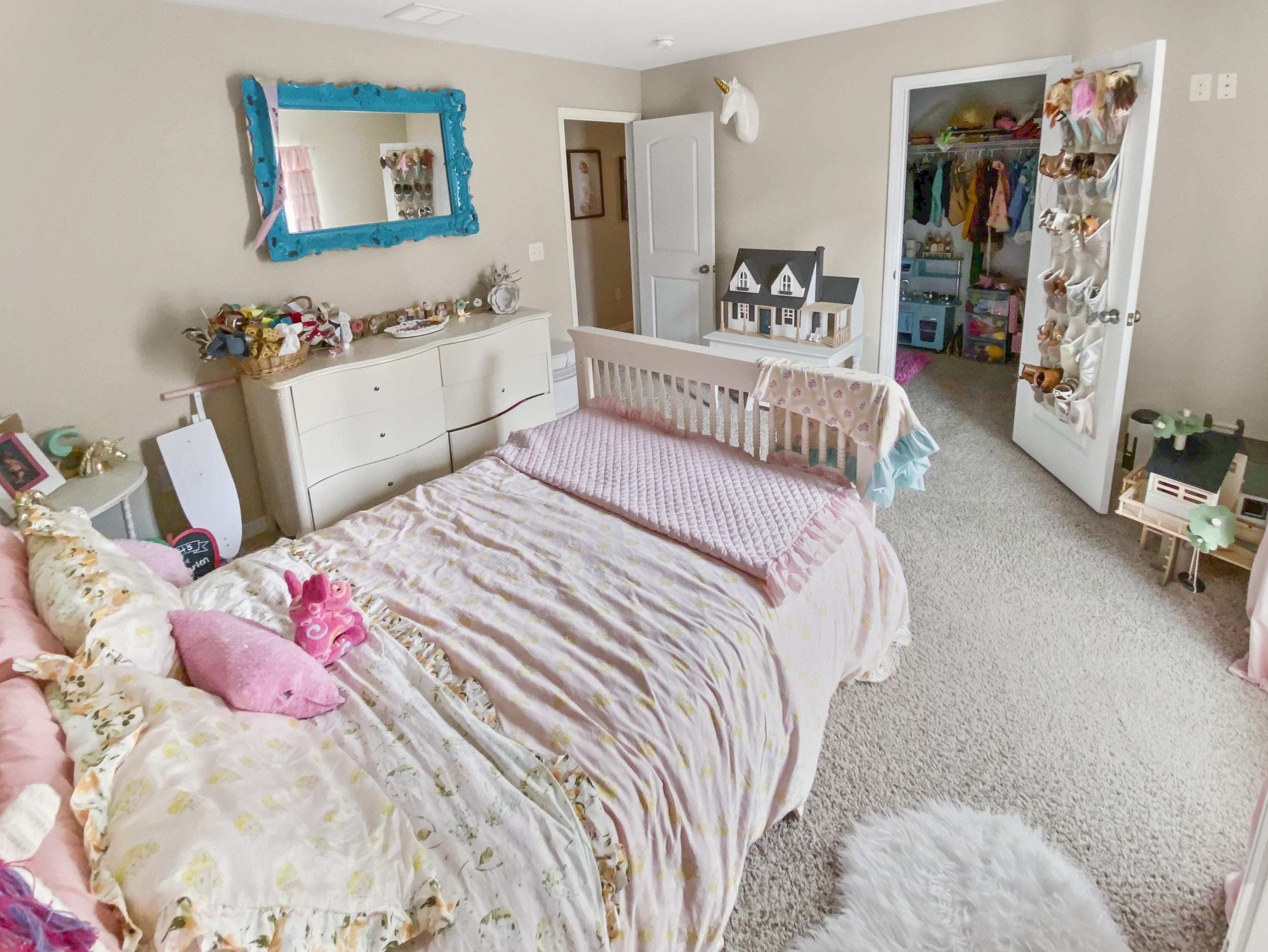 TEN LAKE ESTATES UNIT 1 - Residential