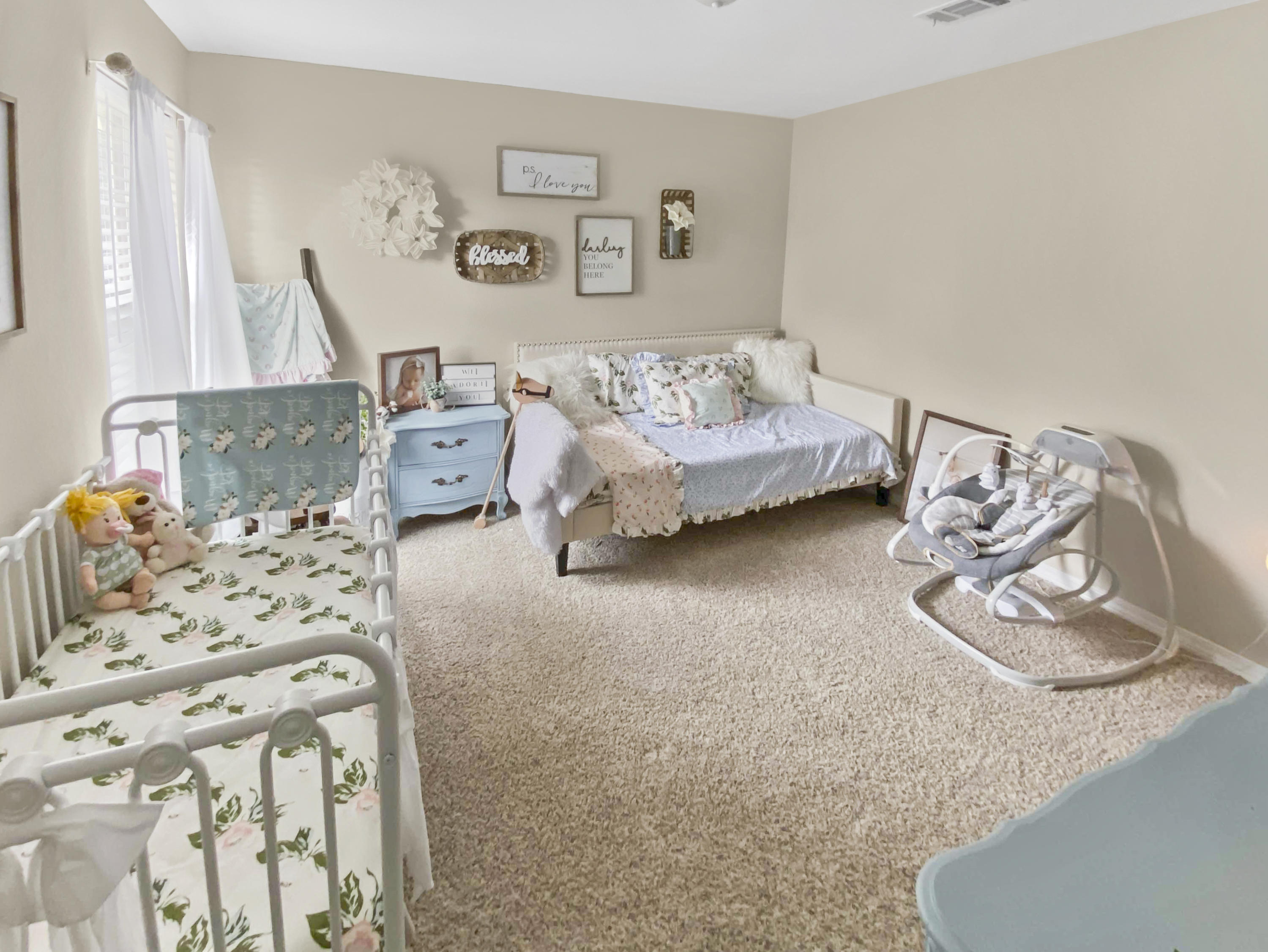 TEN LAKE ESTATES UNIT 1 - Residential