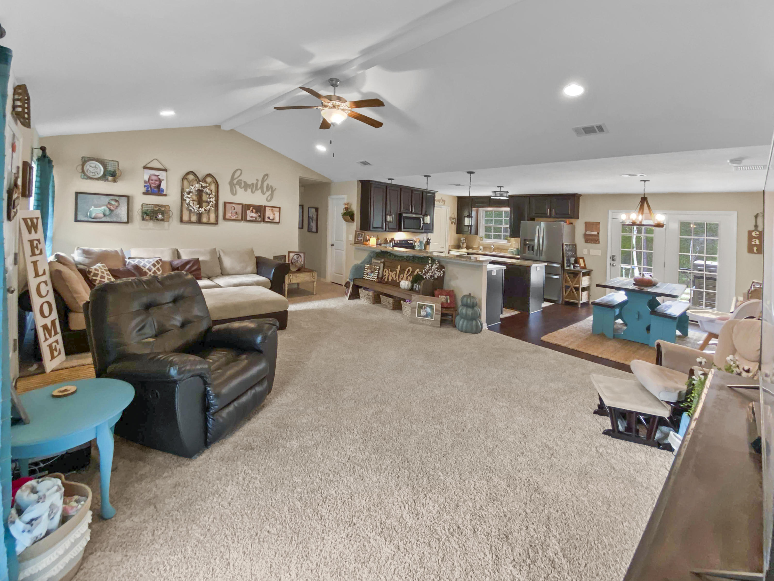 TEN LAKE ESTATES UNIT 1 - Residential