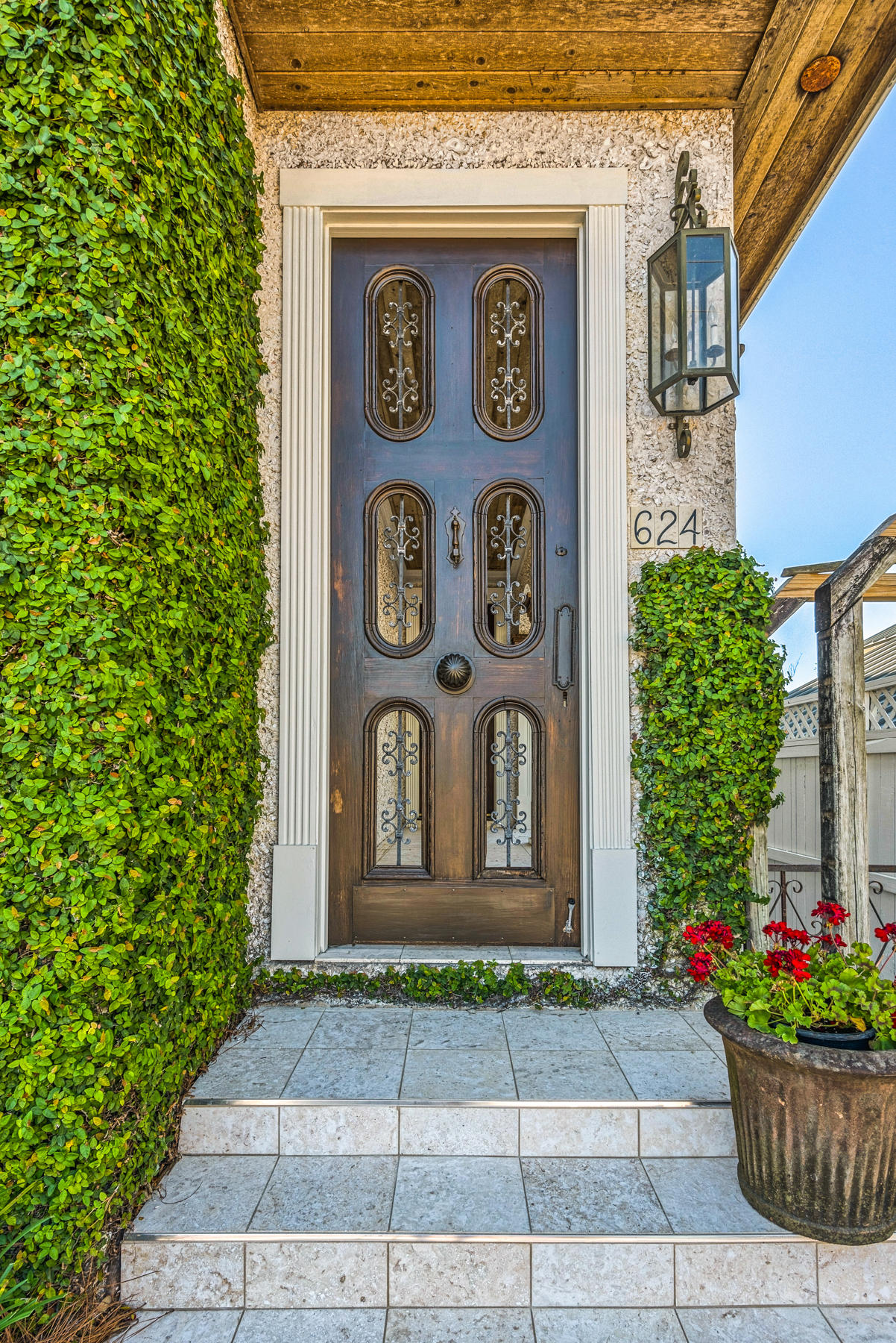 624 Harbor Boulevard - Residential