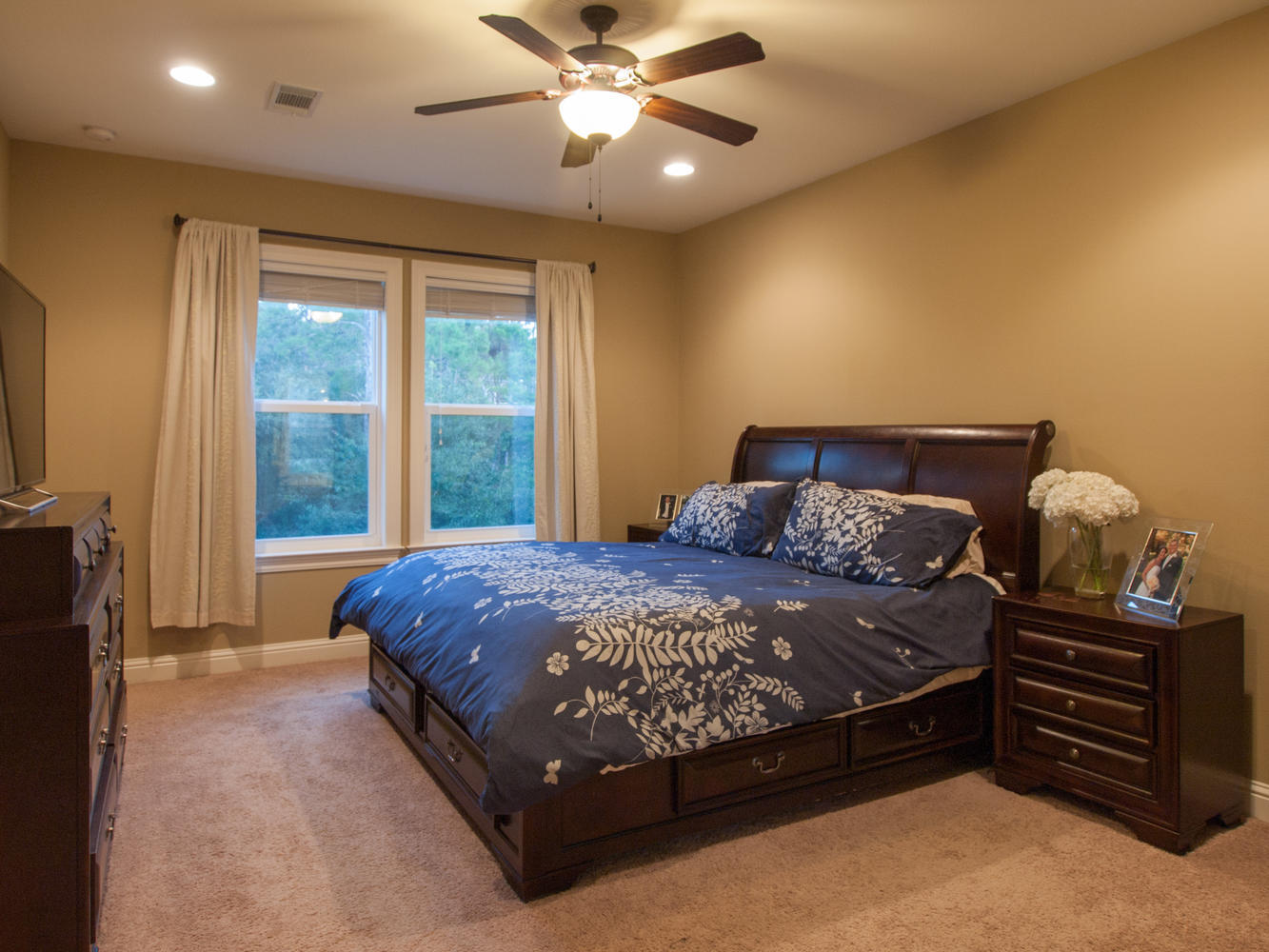 Hawks Landing - Residential