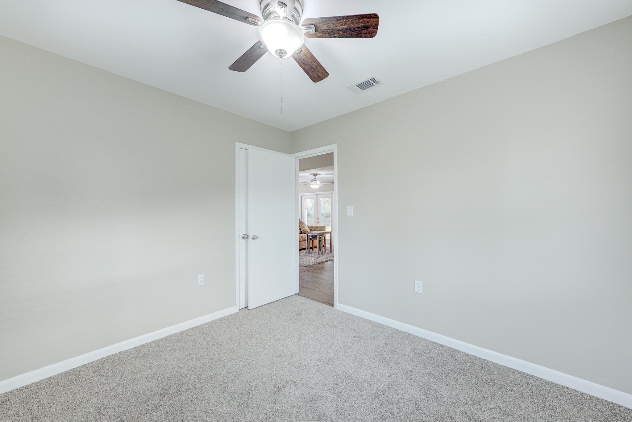 TANGLEWOOD S/D 1ST ADDN - Residential